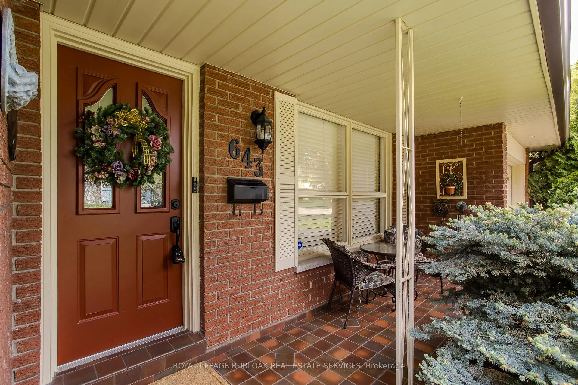 Photo 23 of 643 Artreva Crescent, Burlington, Shoreacres — HOMEH