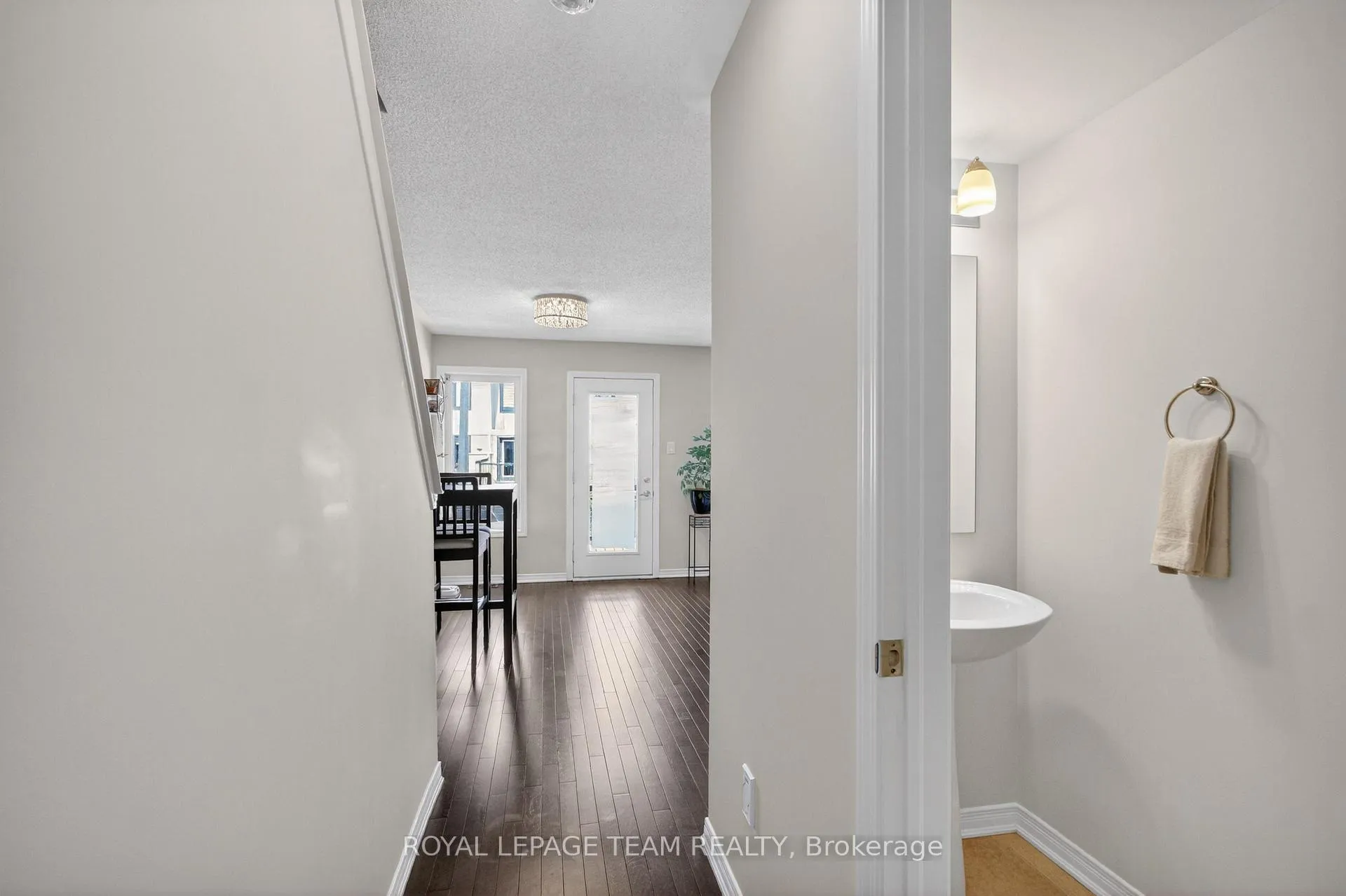 Photo 7 of 817 Element Private, Ottawa, Kanata - Emerald Meadows/Trailwest — HOMEH