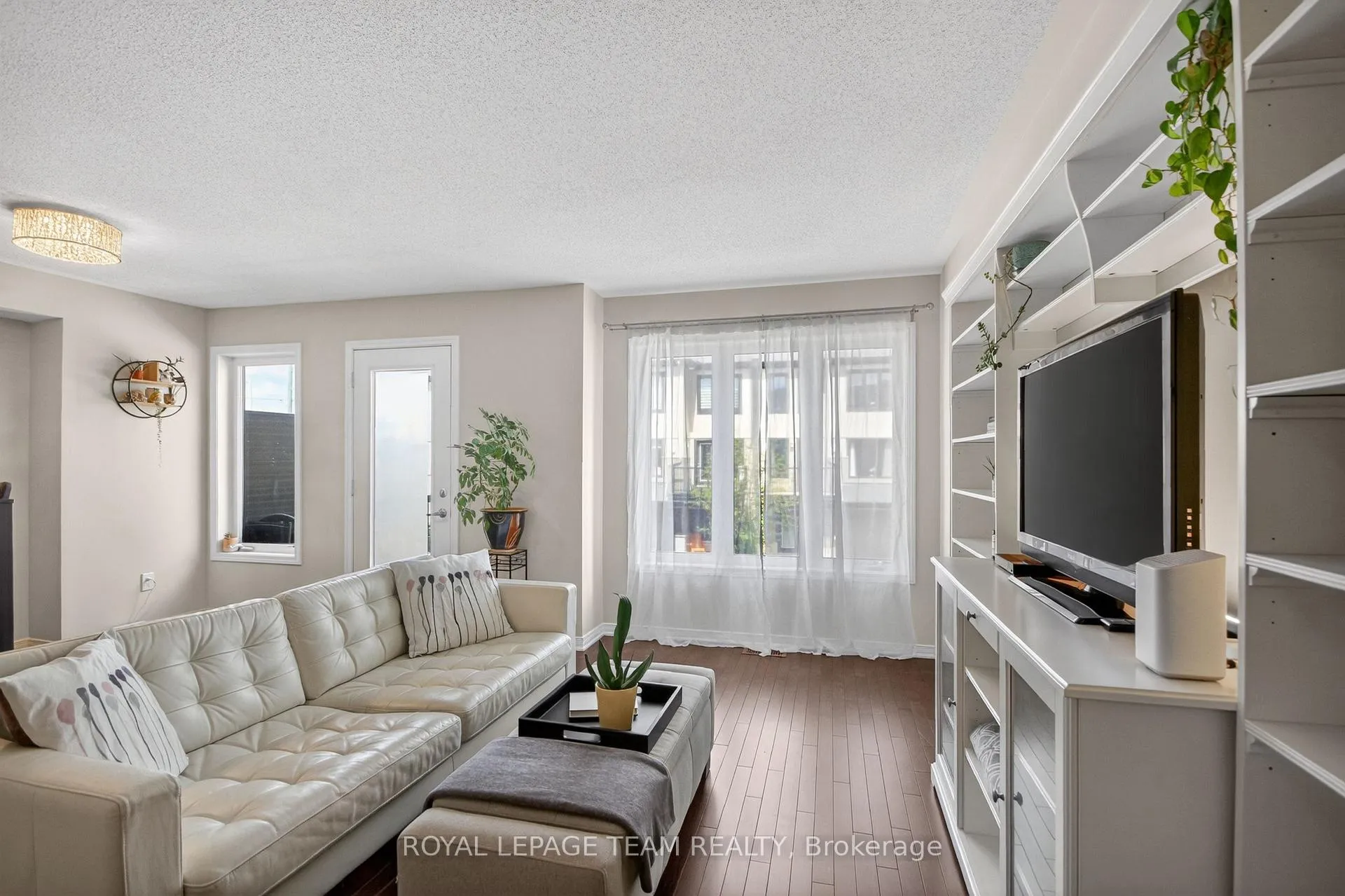 Photo 9 of 817 Element Private, Ottawa, Kanata - Emerald Meadows/Trailwest — HOMEH