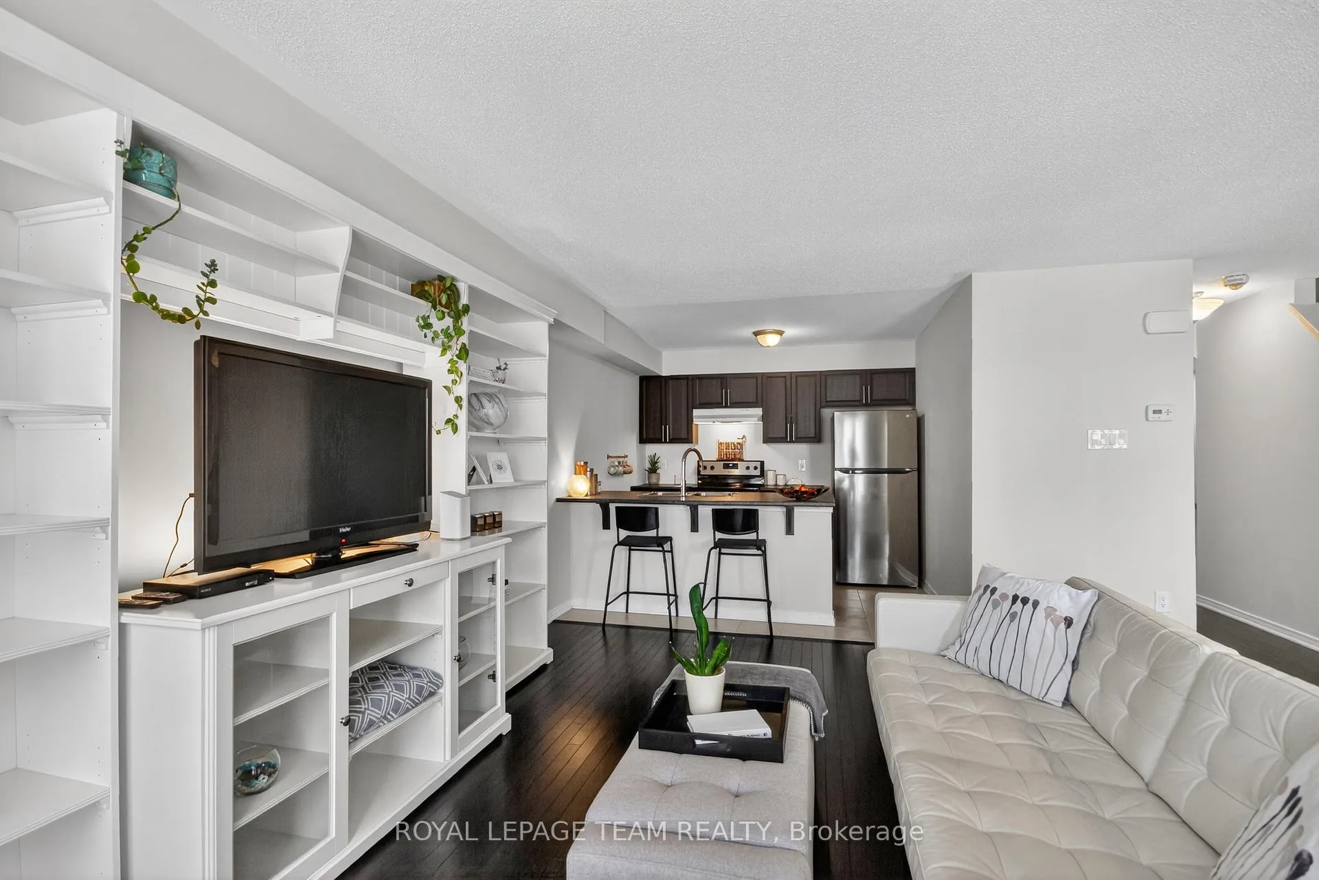 Photo 14 of 817 Element Private, Ottawa, Kanata - Emerald Meadows/Trailwest — HOMEH