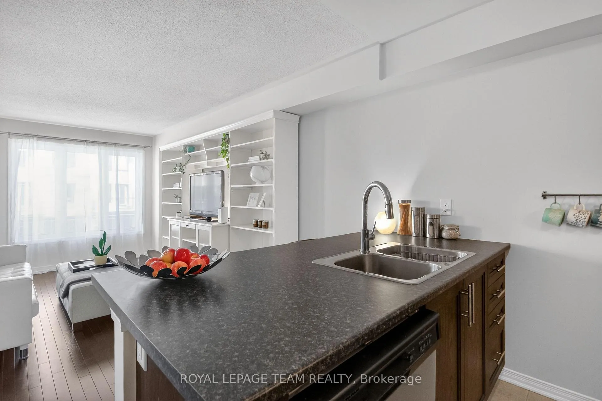 Photo 22 of 817 Element Private, Ottawa, Kanata - Emerald Meadows/Trailwest — HOMEH