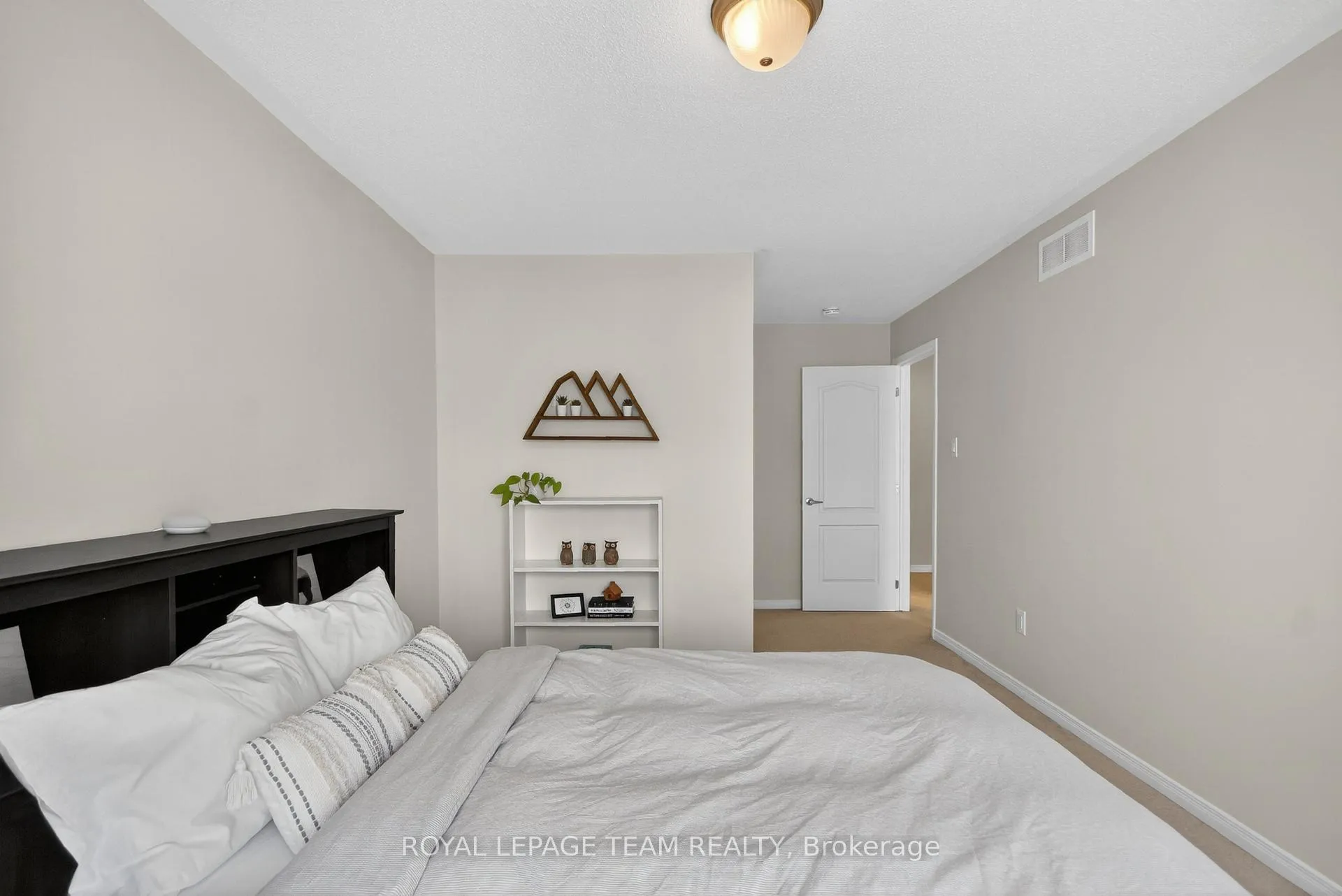 Photo 31 of 817 Element Private, Ottawa, Kanata - Emerald Meadows/Trailwest — HOMEH