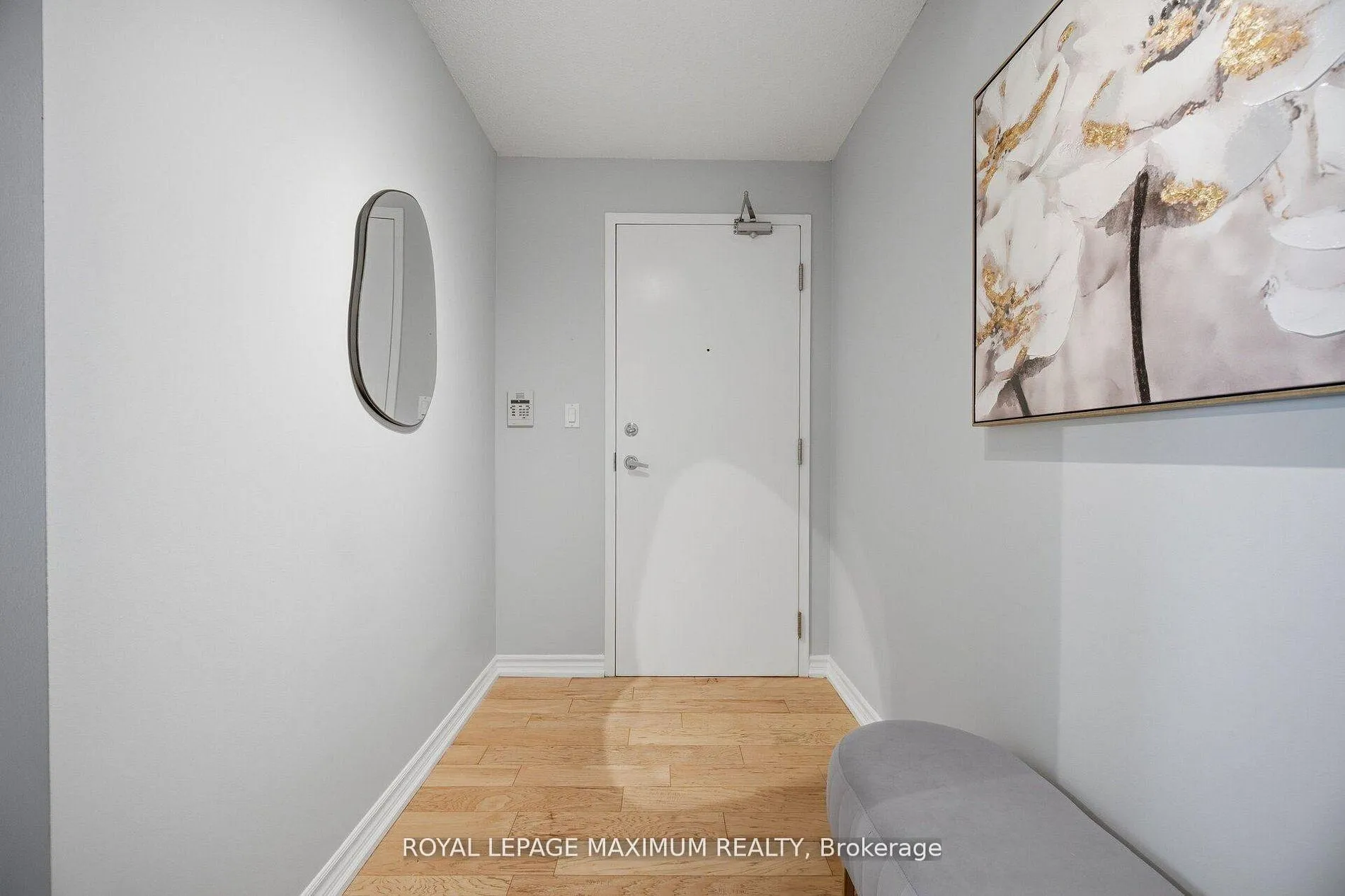 Photo 3 of Unit 508, 200 Manitoba Street, Etobicoke, Mimico — HOMEH