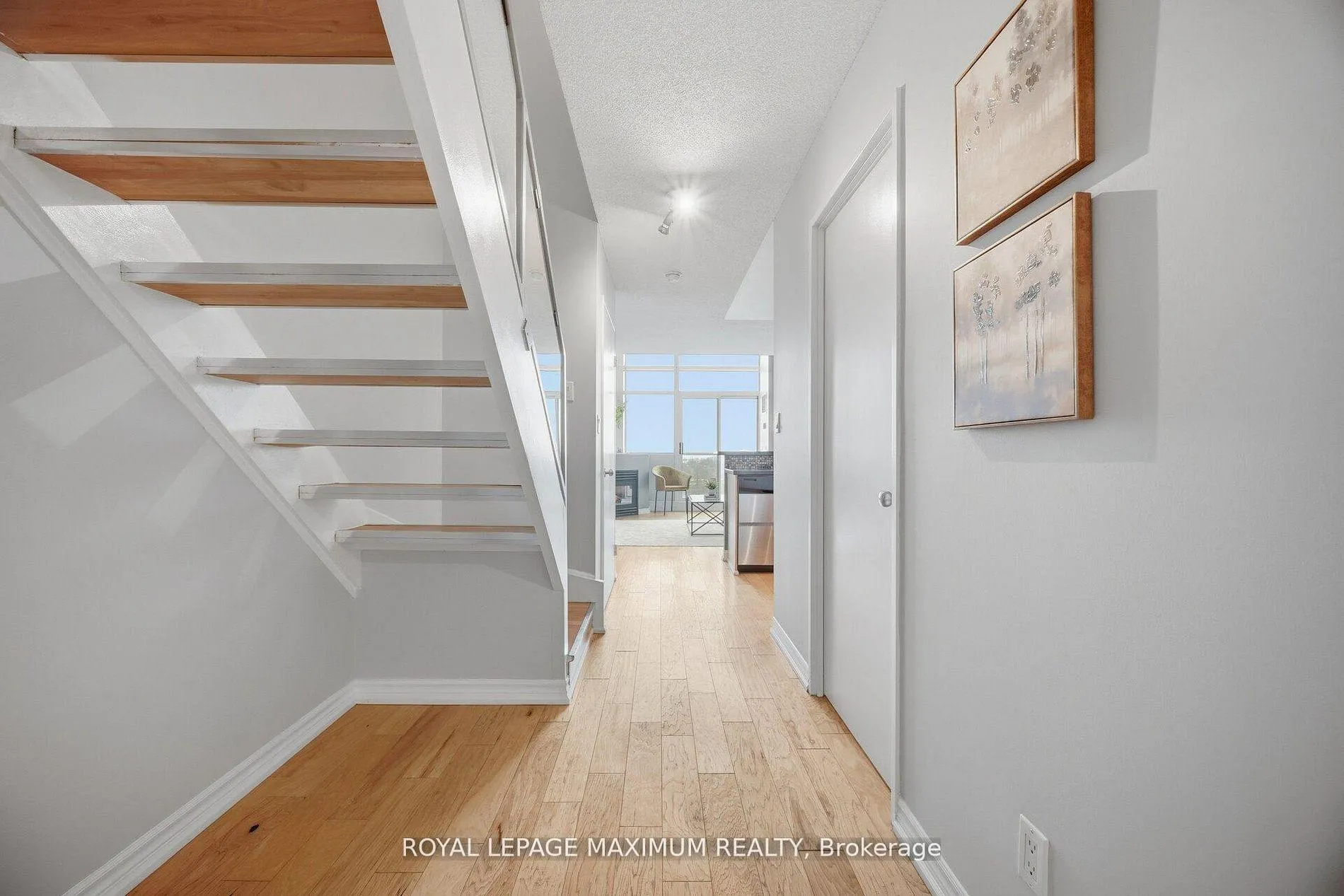 Photo 6 of Unit 508, 200 Manitoba Street, Etobicoke, Mimico — HOMEH