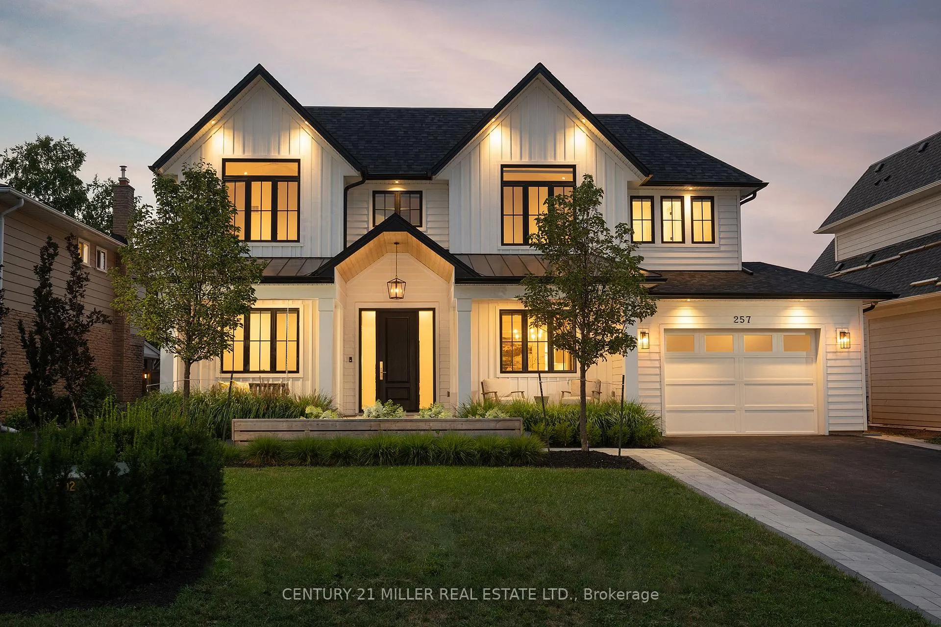Front of 257 Sunrise Crescent