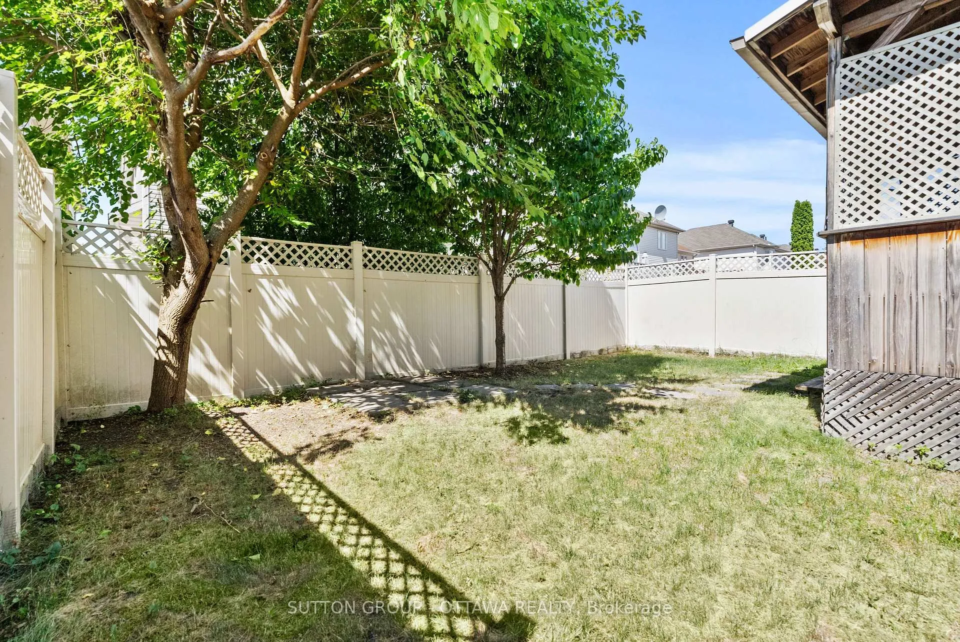 Photo 41 of 236 Colbert Crescent, Ottawa, Ridgemont — HOMEH