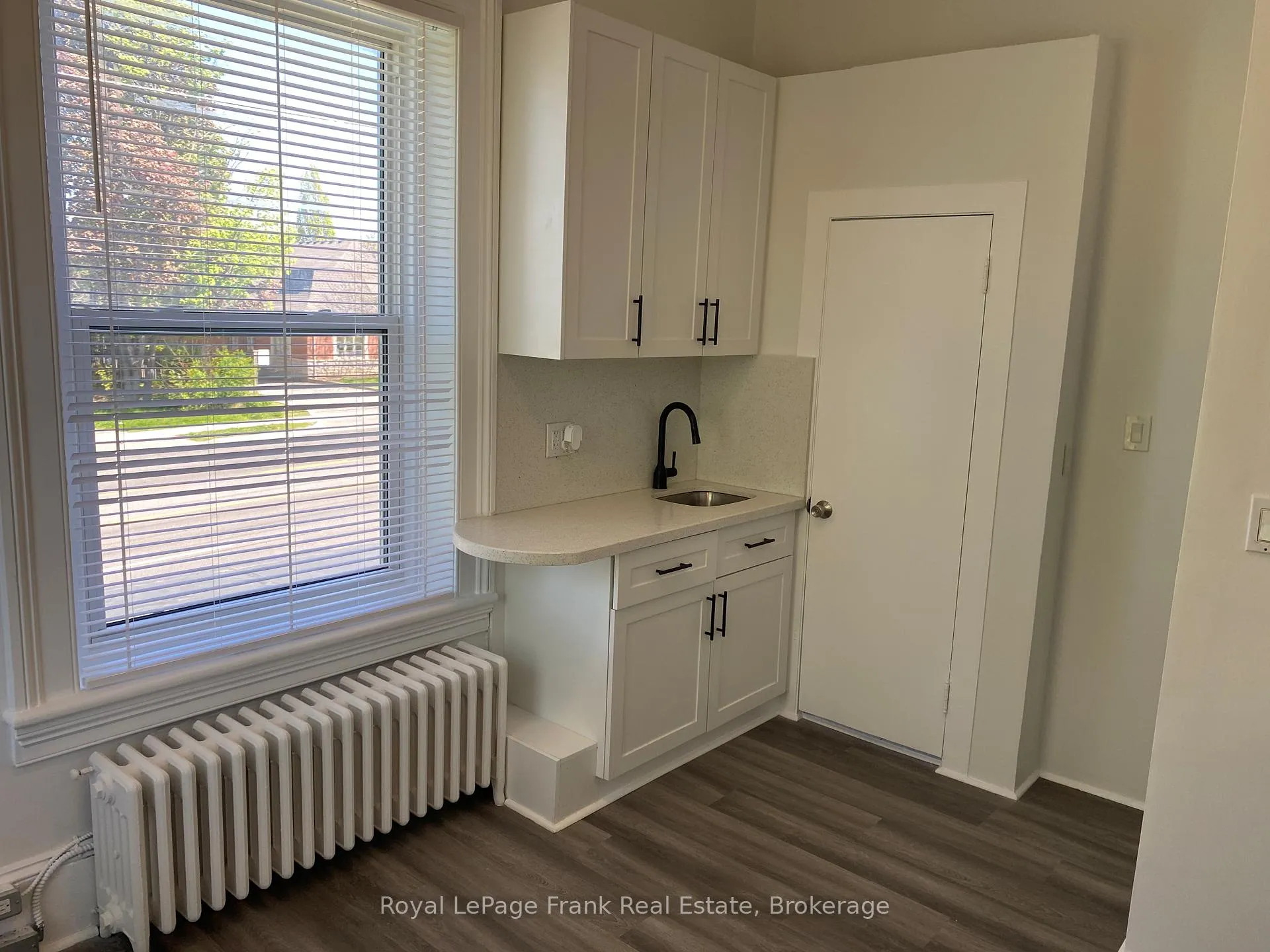 Photo 7 of Unit 9, 859 Dundas Street W, Whitby, Lynde Creek — HOMEH