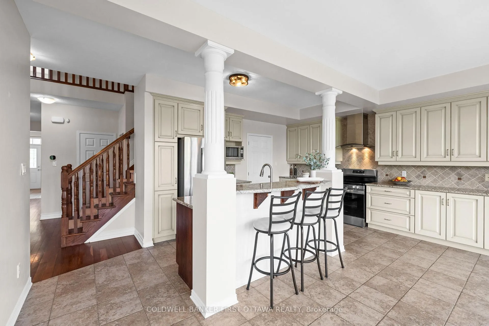 Photo 9 of 788 Kilbirnie Drive, Ottawa, Barrhaven - Stonebridge — HOMEH