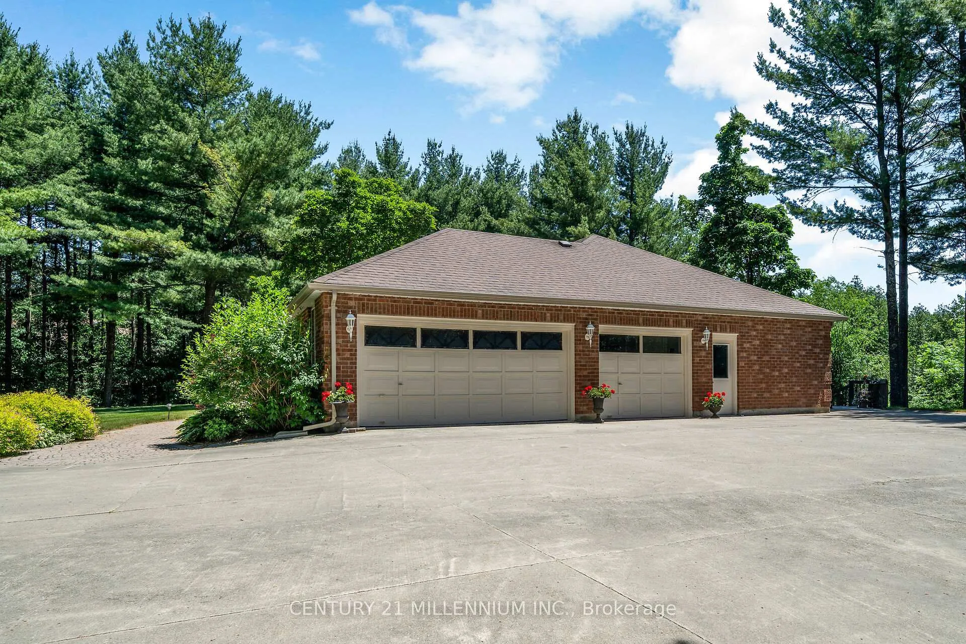 Photo 4 of 41 Pine Ridge Road, Erin, Rural Erin — HOMEH