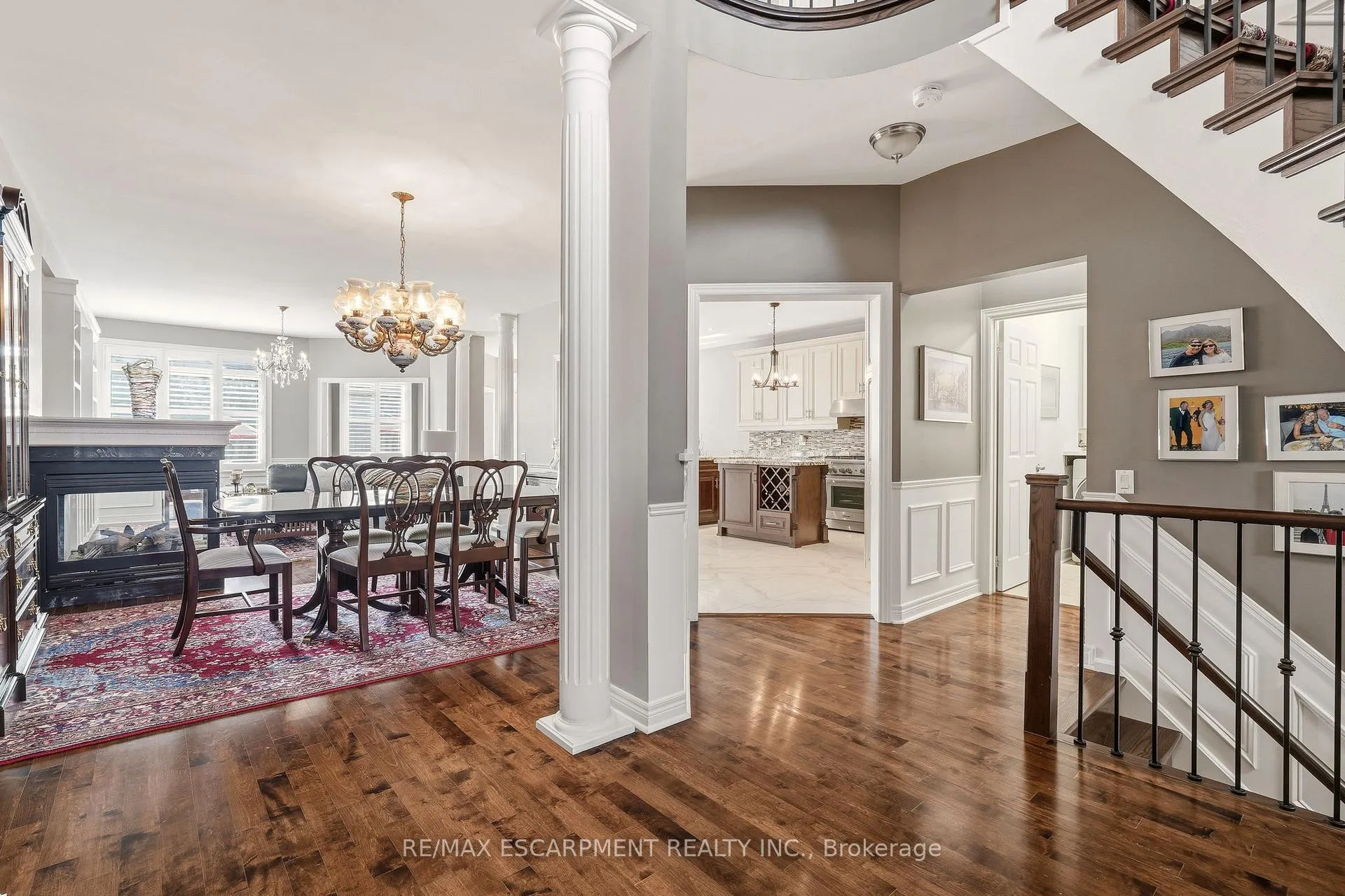Photo 6 of 4163 Stonebridge Crescent, Burlington, Rose — HOMEH