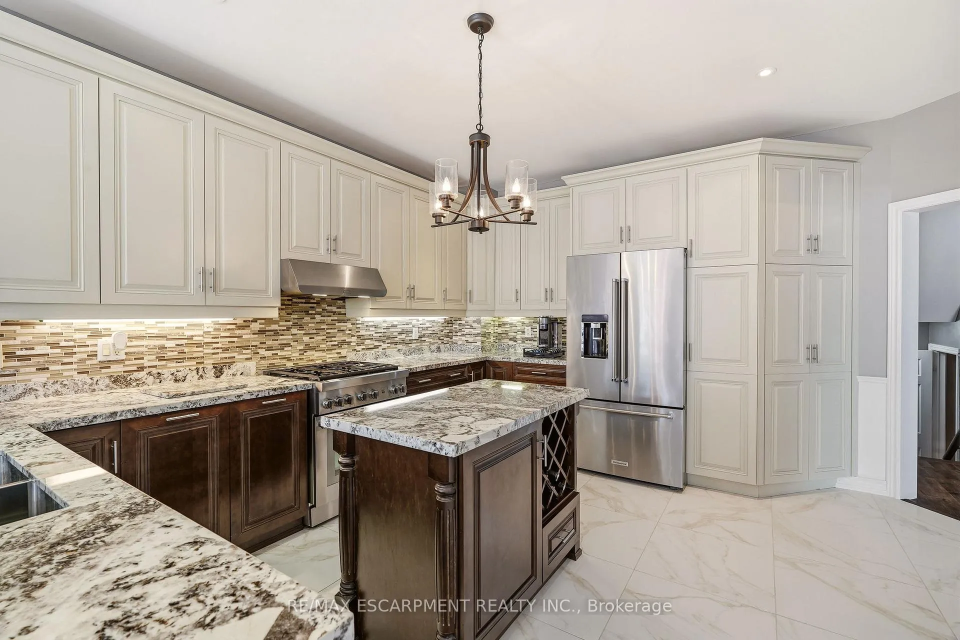 Photo 16 of 4163 Stonebridge Crescent, Burlington, Rose — HOMEH