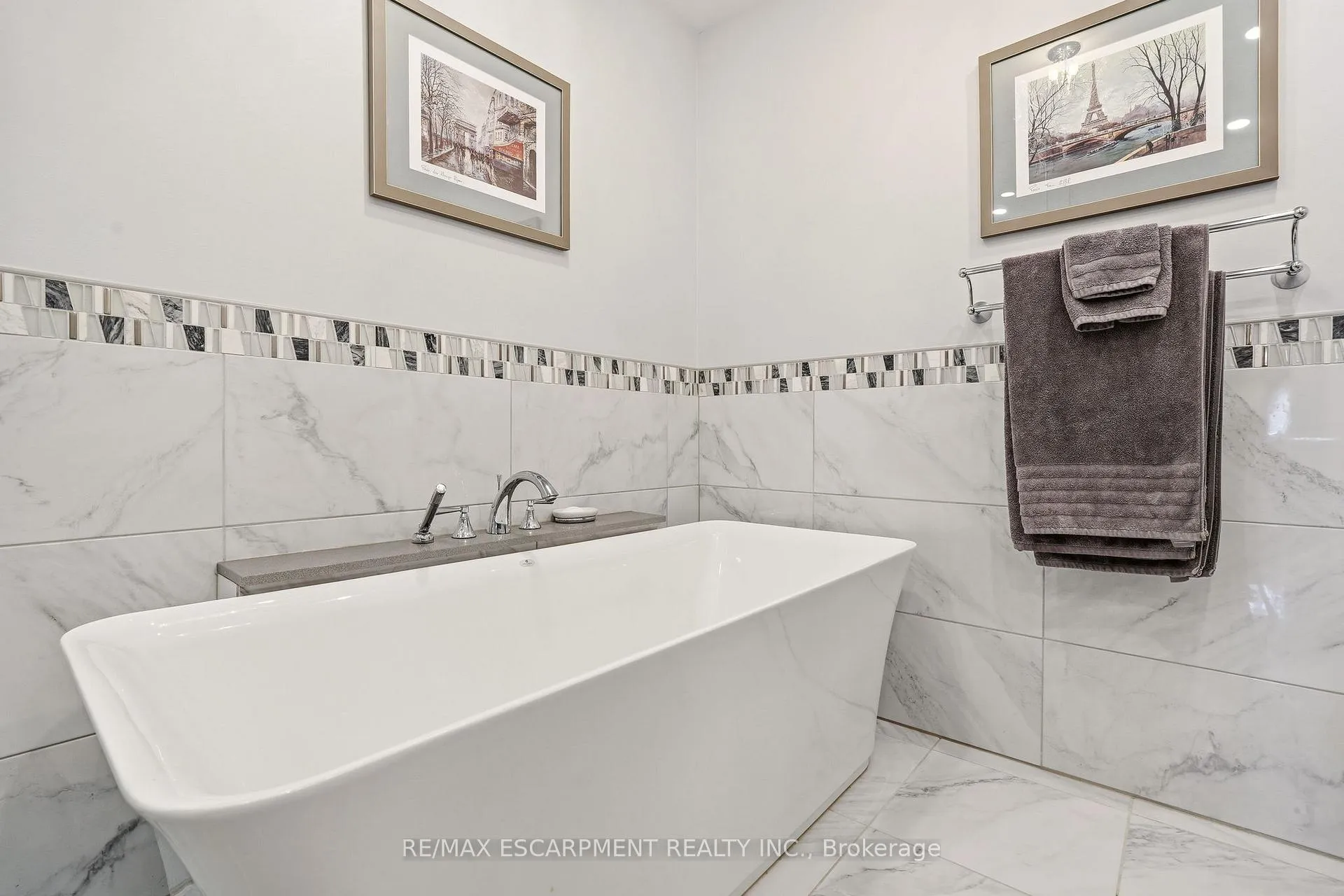 Photo 27 of 4163 Stonebridge Crescent, Burlington, Rose — HOMEH
