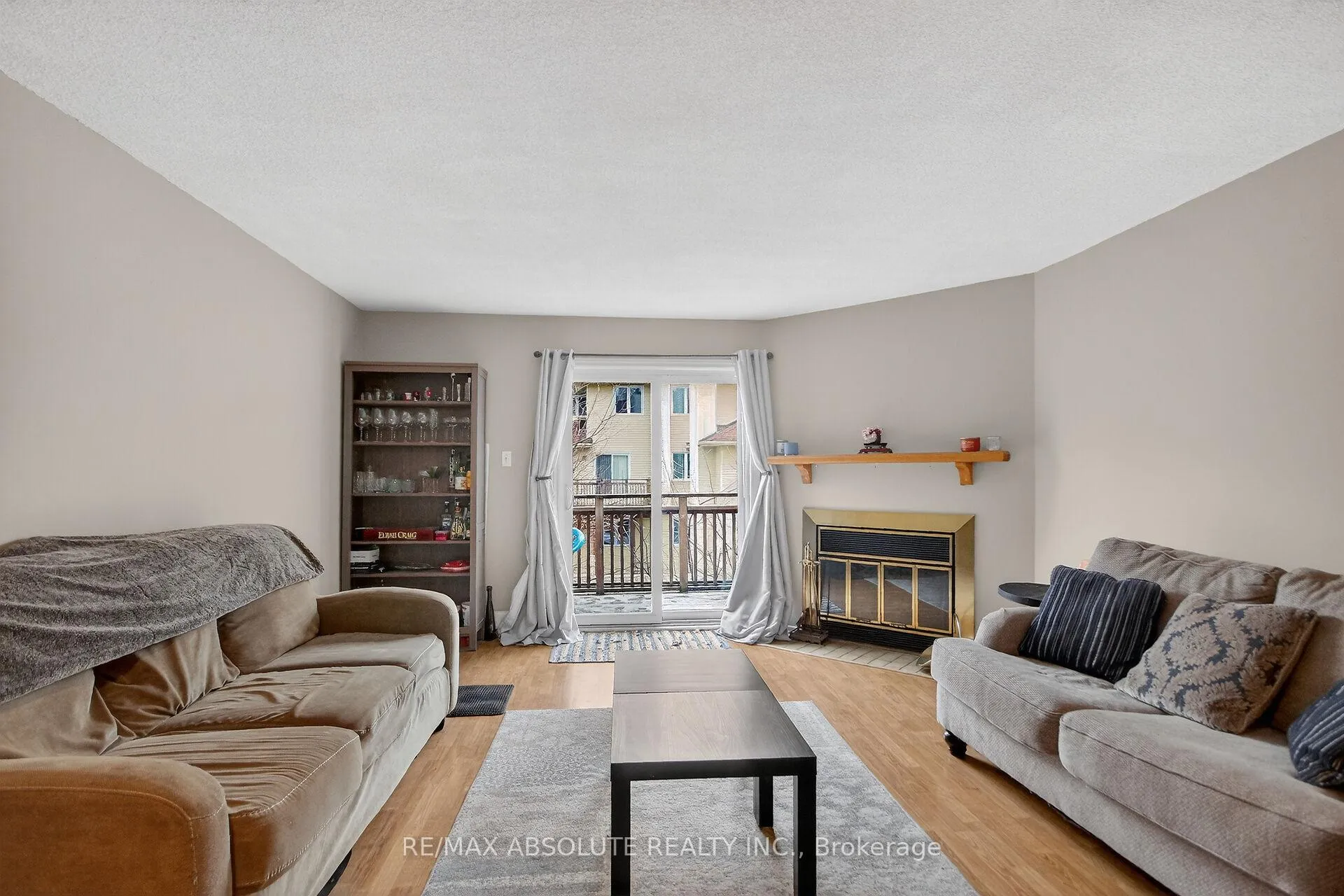 Photo 6 of 231 Harriot Private, Ottawa, Hunt Club Park/Greenboro — HOMEH