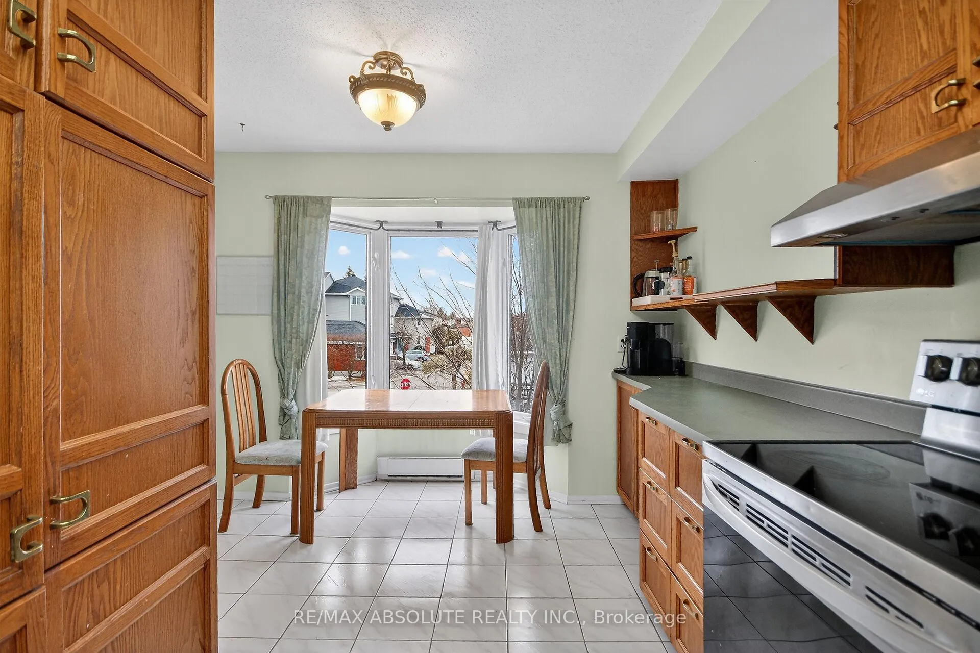 Photo 16 of 231 Harriot Private, Ottawa, Hunt Club Park/Greenboro — HOMEH