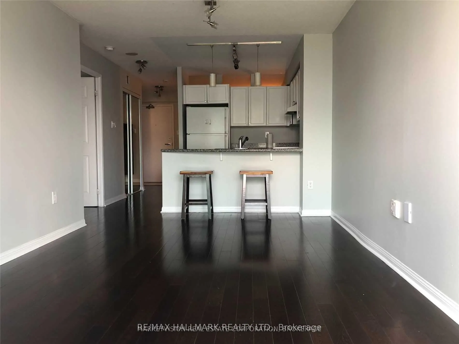 Photo 6 of Unit 1004, 109 Front Street E, Toronto, Moss Park — HOMEH
