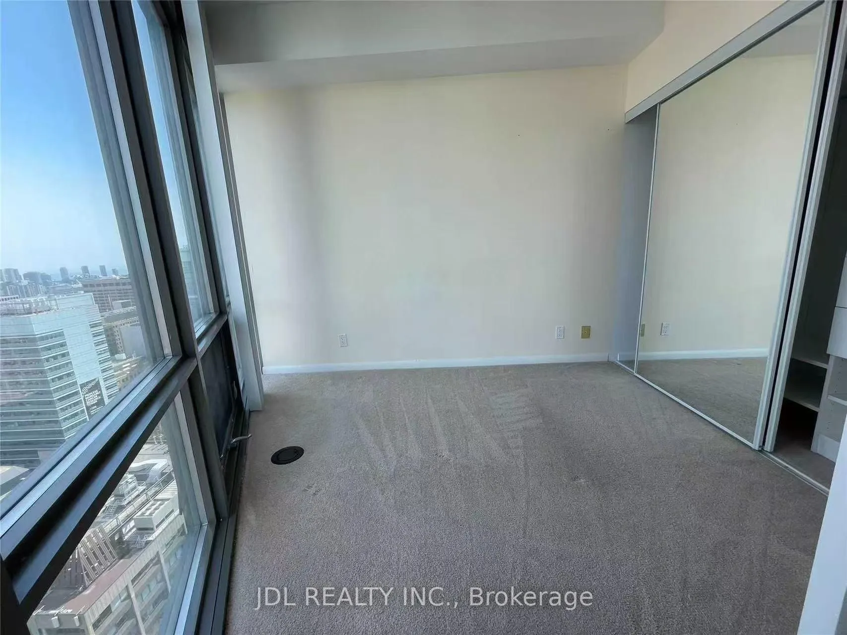 Photo 5 of Unit 3409, 832 Bay Street, Toronto, Bay Street Corridor — HOMEH