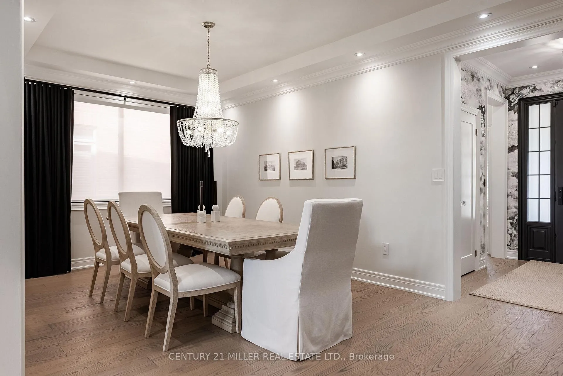 Photo 6 of 2201 Rochester Circle, Oakville, Bronte Creek — HOMEH
