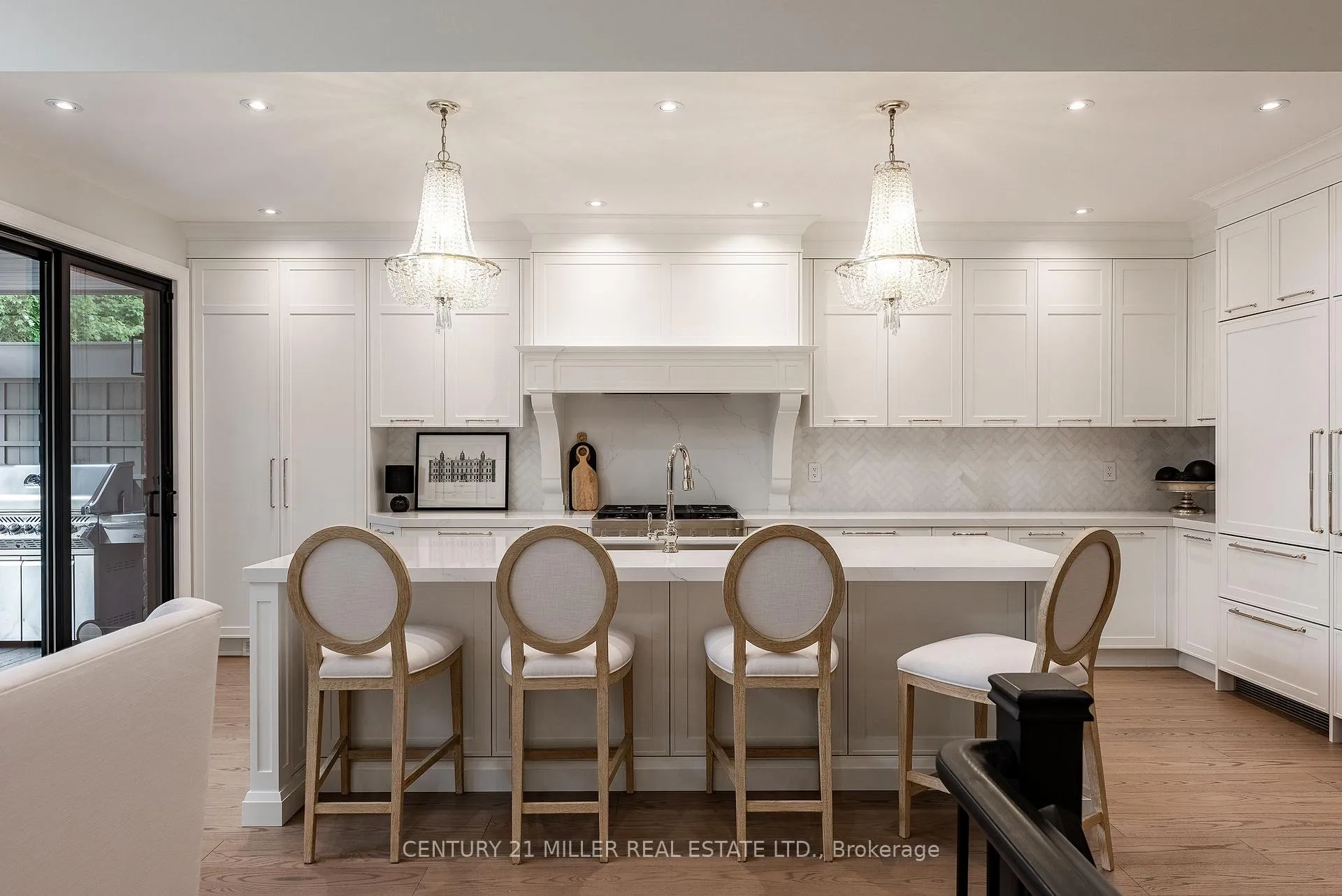 Photo 8 of 2201 Rochester Circle, Oakville, Bronte Creek — HOMEH