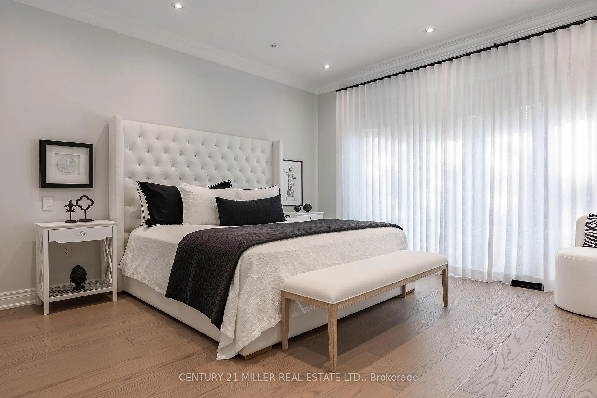 Photo 17 of 2201 Rochester Circle, Oakville, Bronte Creek — HOMEH