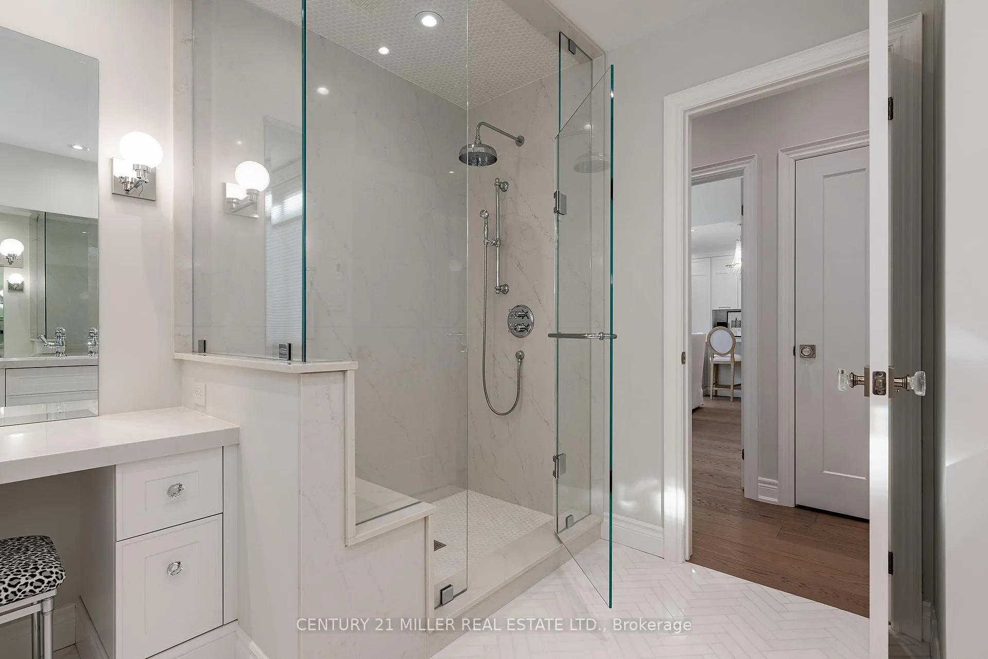 Photo 20 of 2201 Rochester Circle, Oakville, Bronte Creek — HOMEH