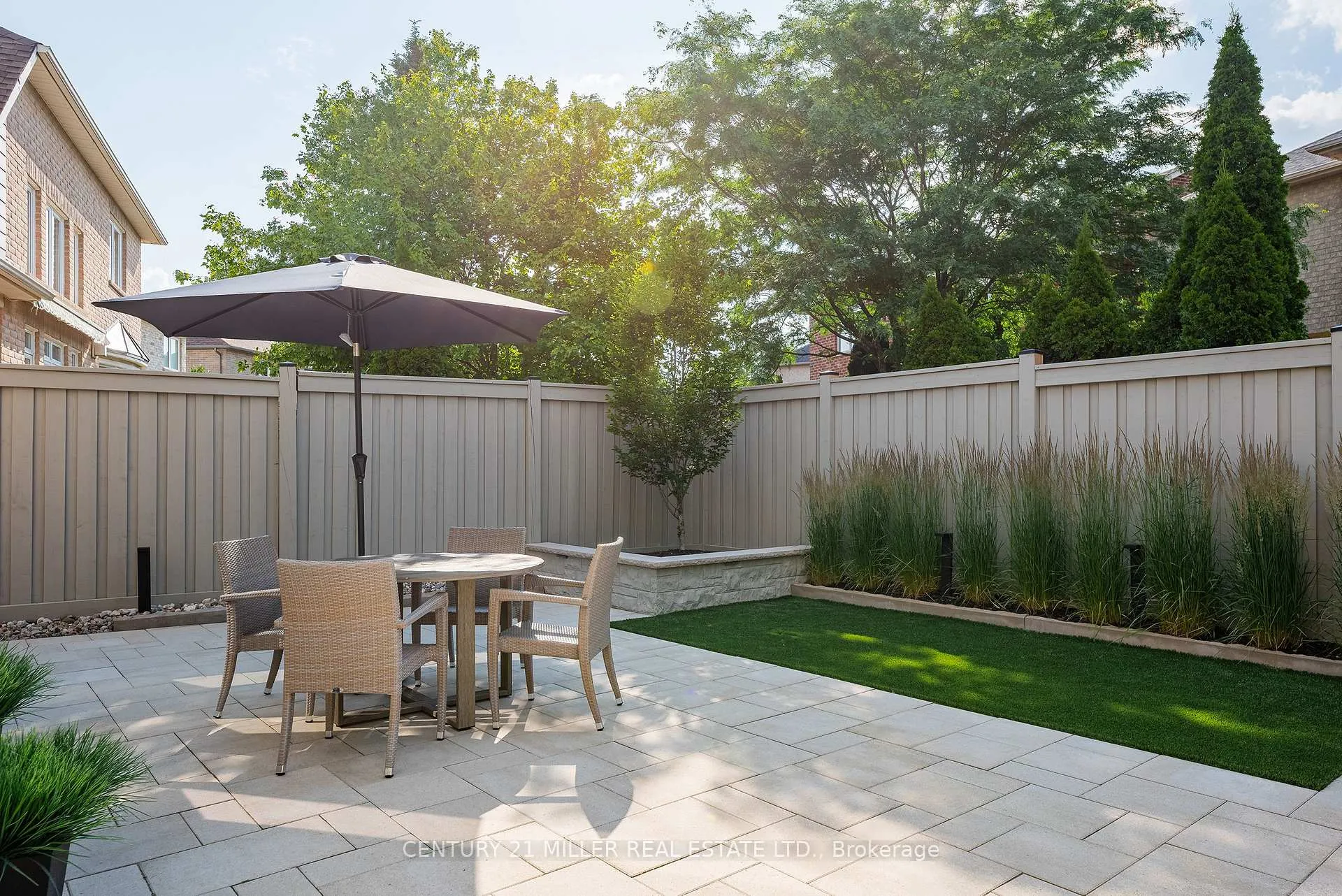Photo 40 of 2201 Rochester Circle, Oakville, Bronte Creek — HOMEH