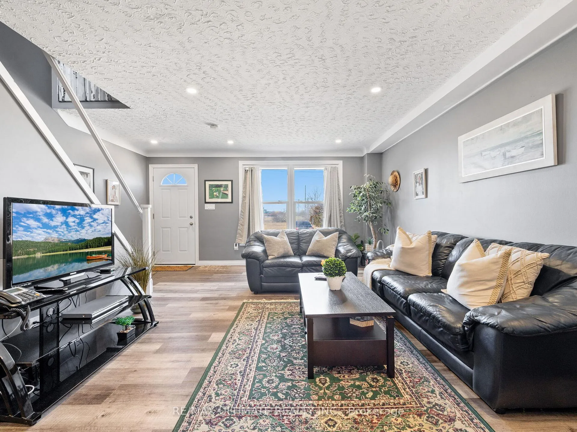 Photo 6 of Unit E, 252 Bertie Street E, Fort Erie, Central — HOMEH