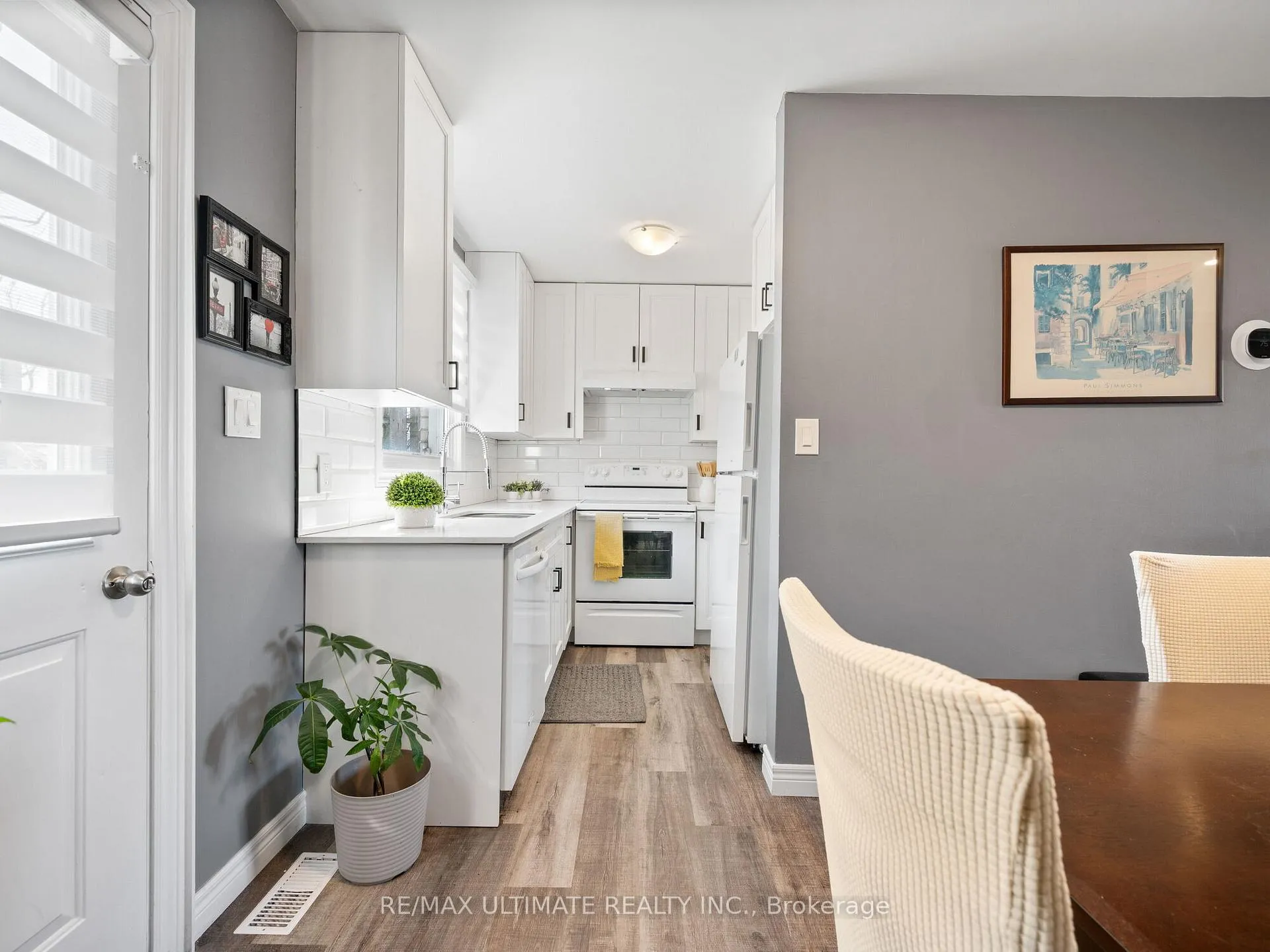 Photo 10 of Unit E, 252 Bertie Street E, Fort Erie, Central — HOMEH