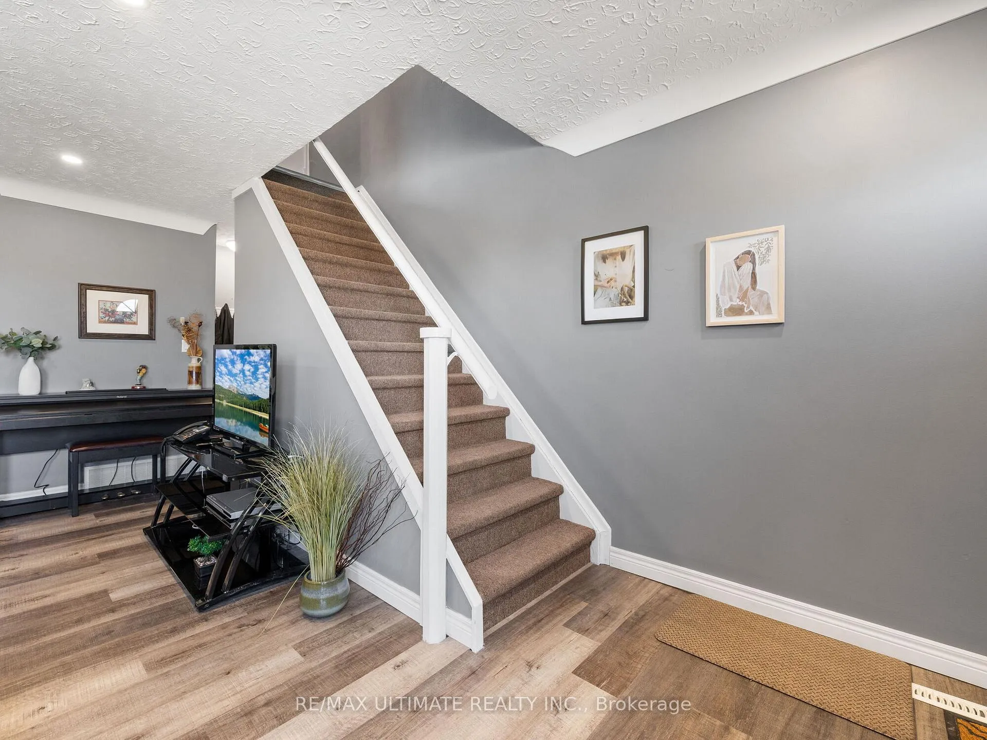Photo 15 of Unit E, 252 Bertie Street E, Fort Erie, Central — HOMEH