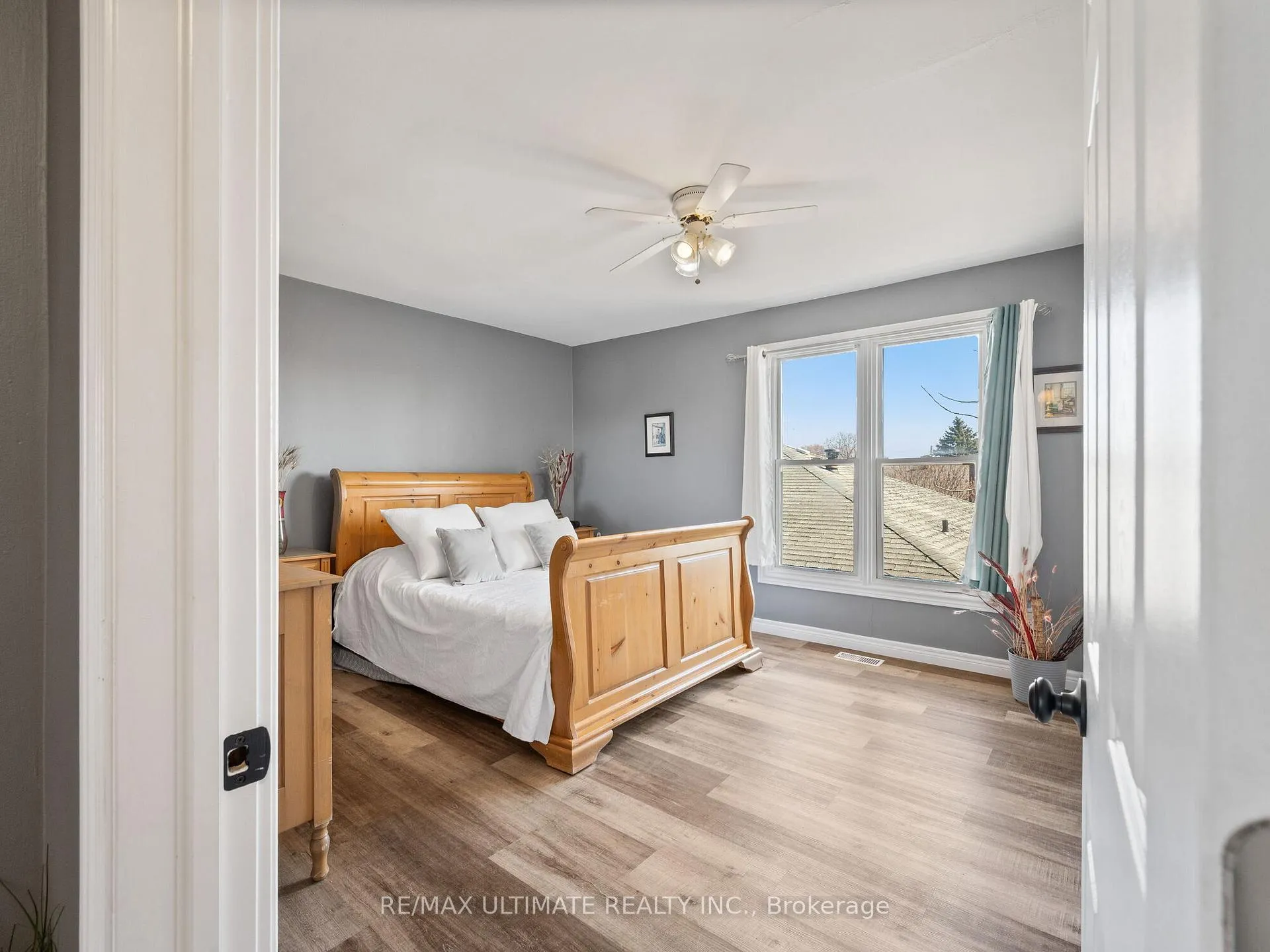 Photo 16 of Unit E, 252 Bertie Street E, Fort Erie, Central — HOMEH