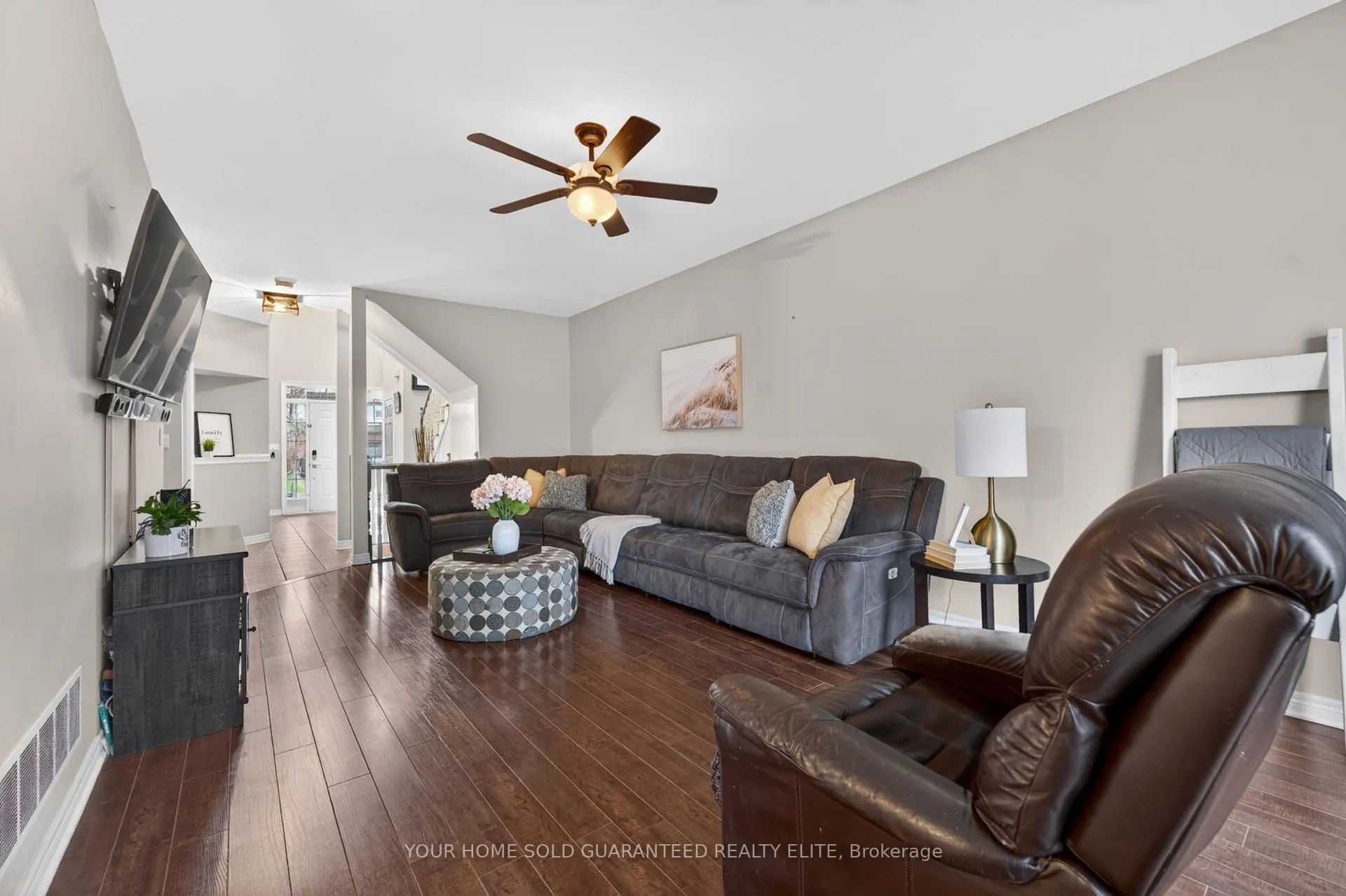 Photo 5 of 4071 Bush Crescent, Lincoln, Beamsville — HOMEH