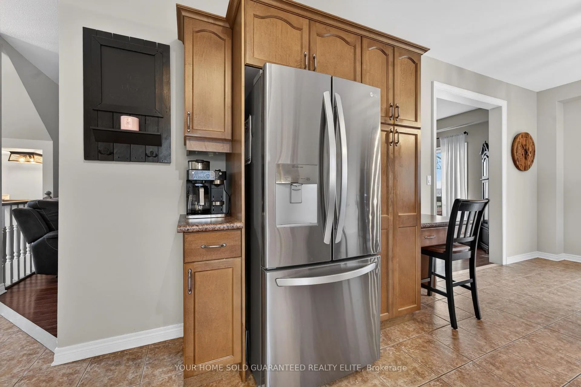 Photo 8 of 4071 Bush Crescent, Lincoln, Beamsville — HOMEH