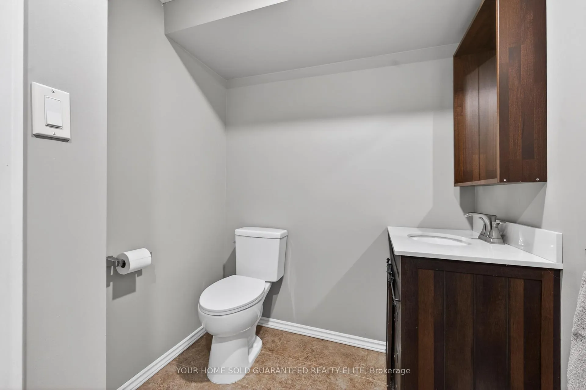 Photo 30 of 4071 Bush Crescent, Lincoln, Beamsville — HOMEH