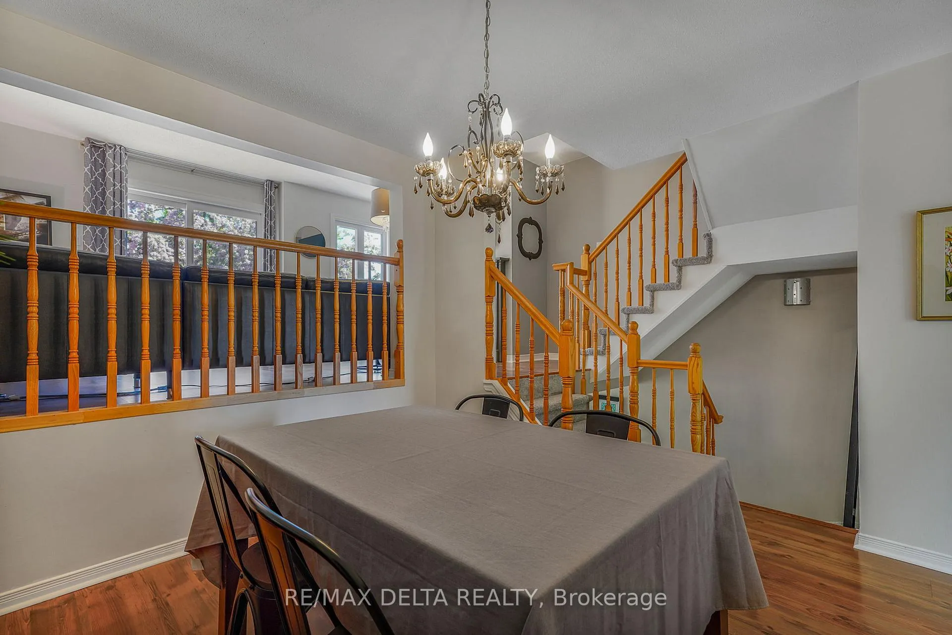 Photo 6 of 698 Brome Crescent, Ottawa, Fallingbrook/Ridgemount — HOMEH