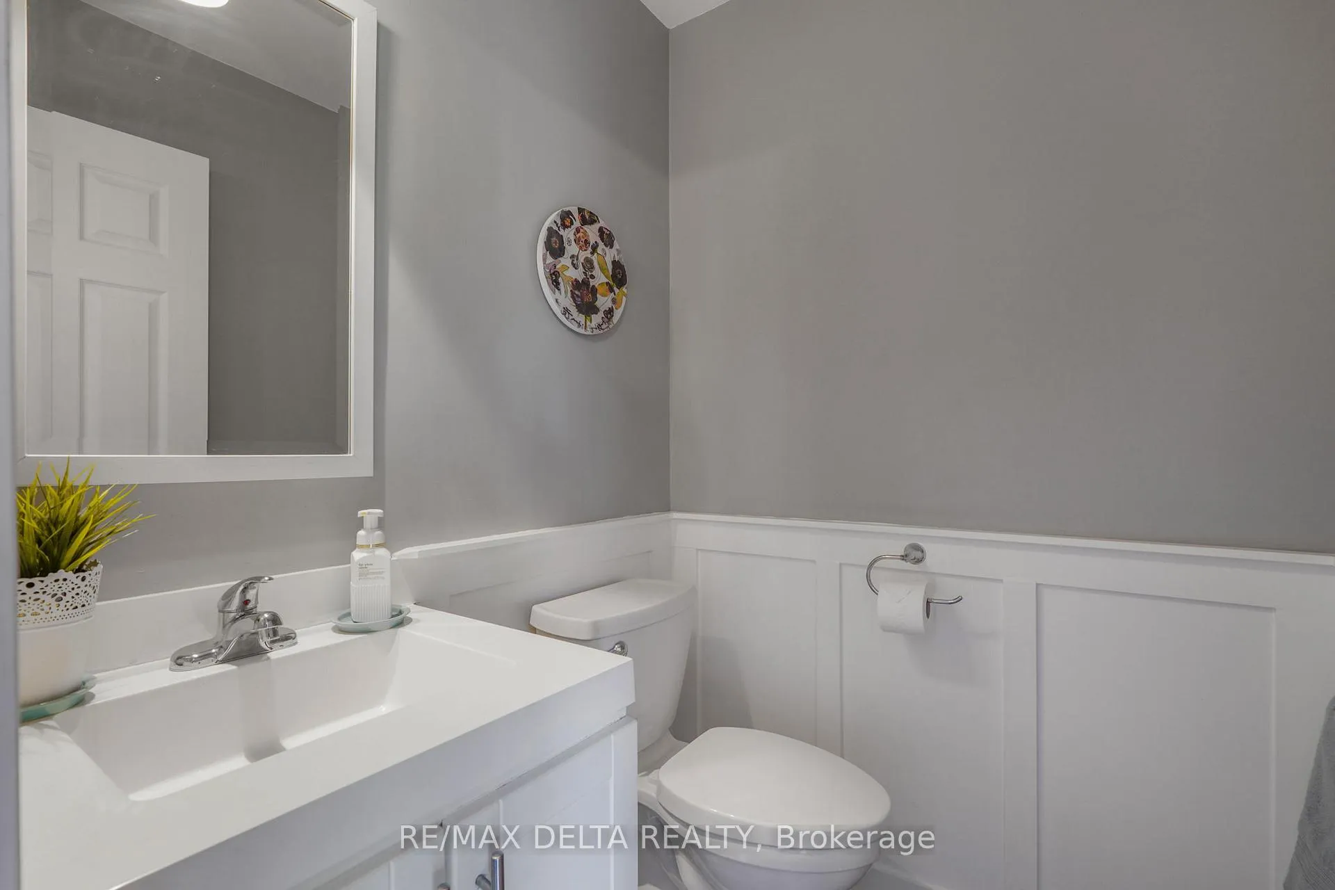 Photo 8 of 698 Brome Crescent, Ottawa, Fallingbrook/Ridgemount — HOMEH