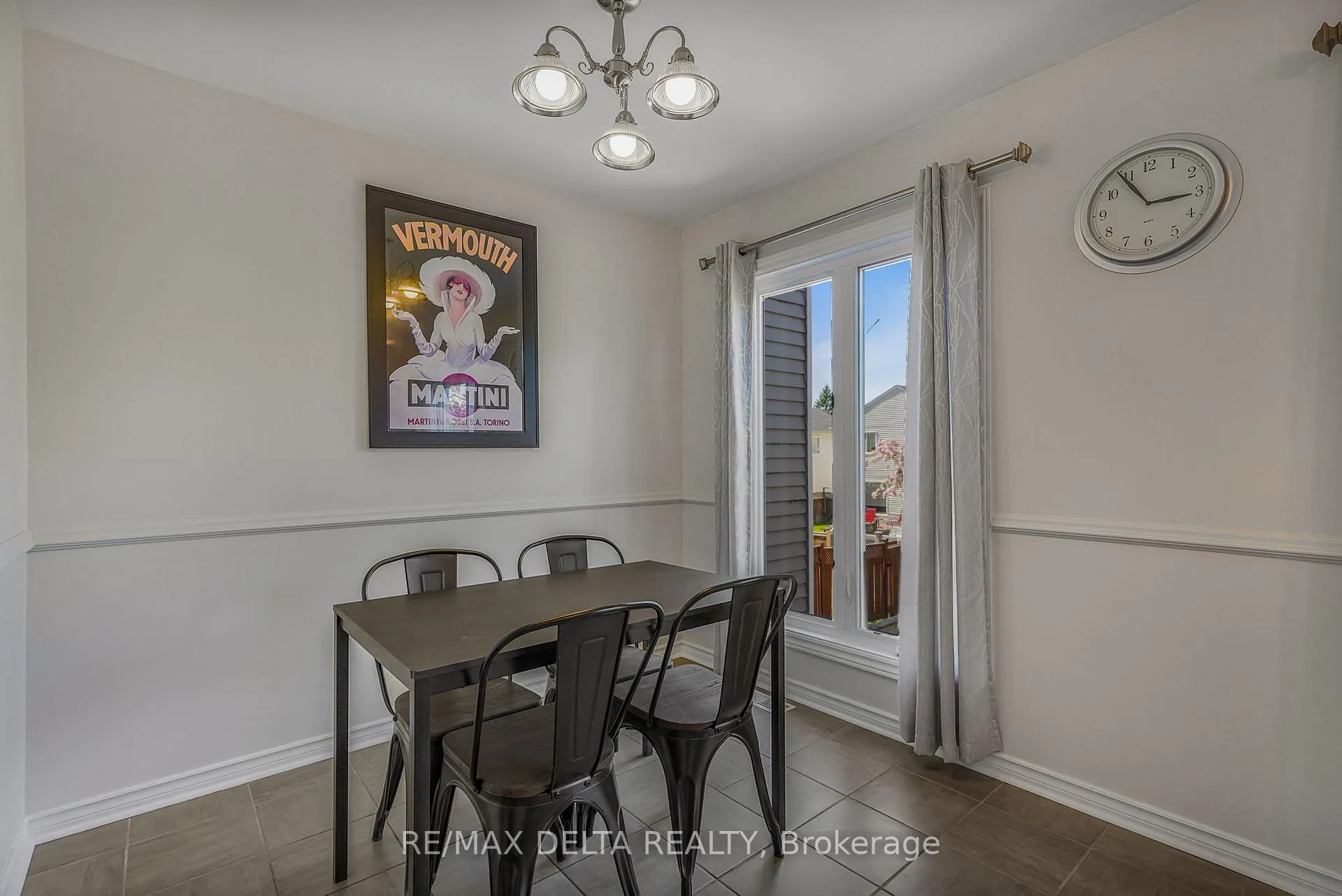Photo 9 of 698 Brome Crescent, Ottawa, Fallingbrook/Ridgemount — HOMEH