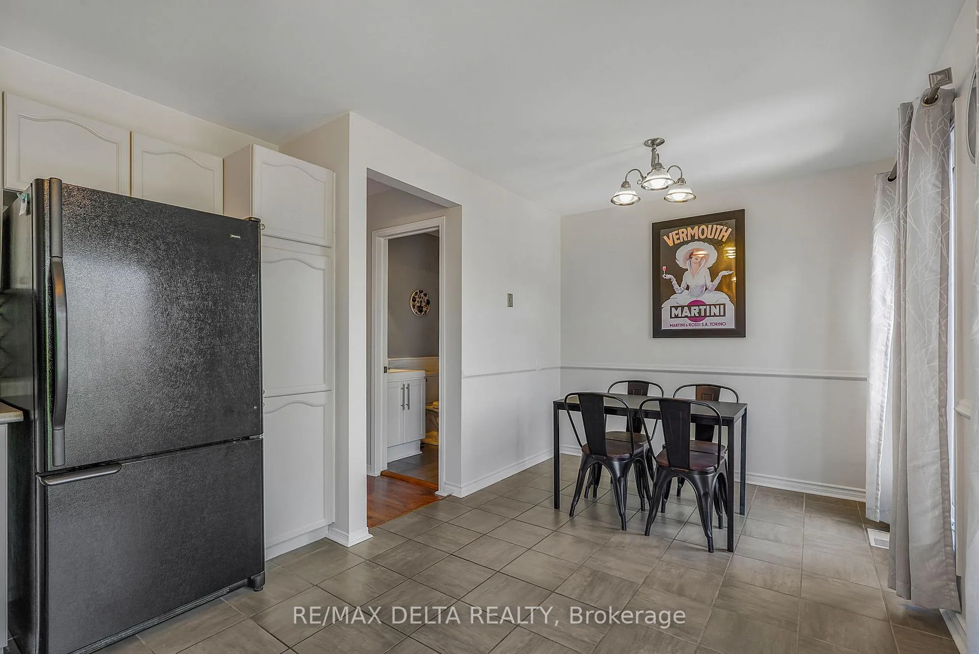 Photo 15 of 698 Brome Crescent, Ottawa, Fallingbrook/Ridgemount — HOMEH