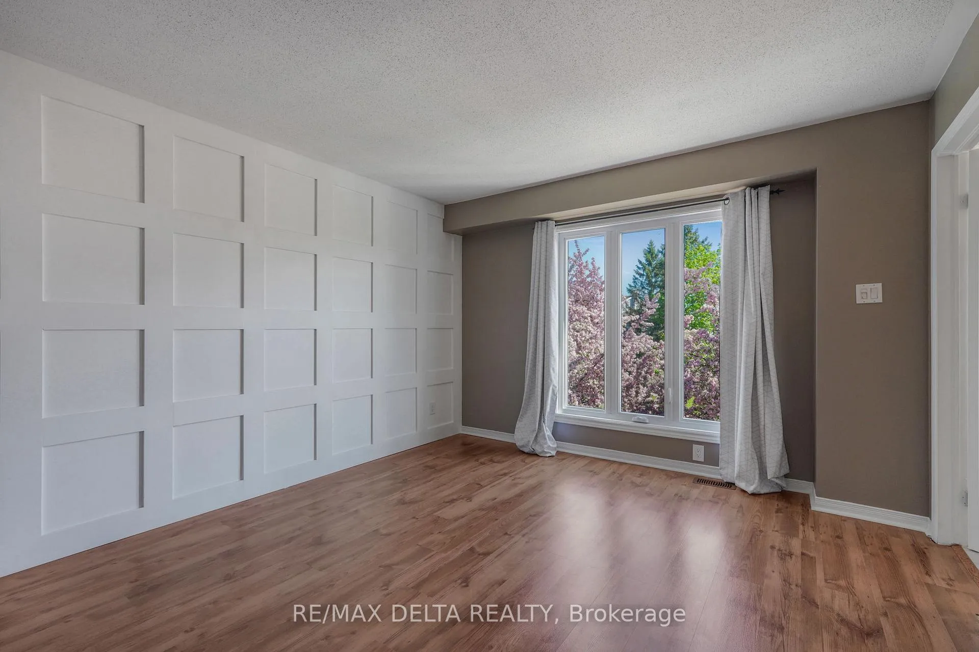 Photo 26 of 698 Brome Crescent, Ottawa, Fallingbrook/Ridgemount — HOMEH