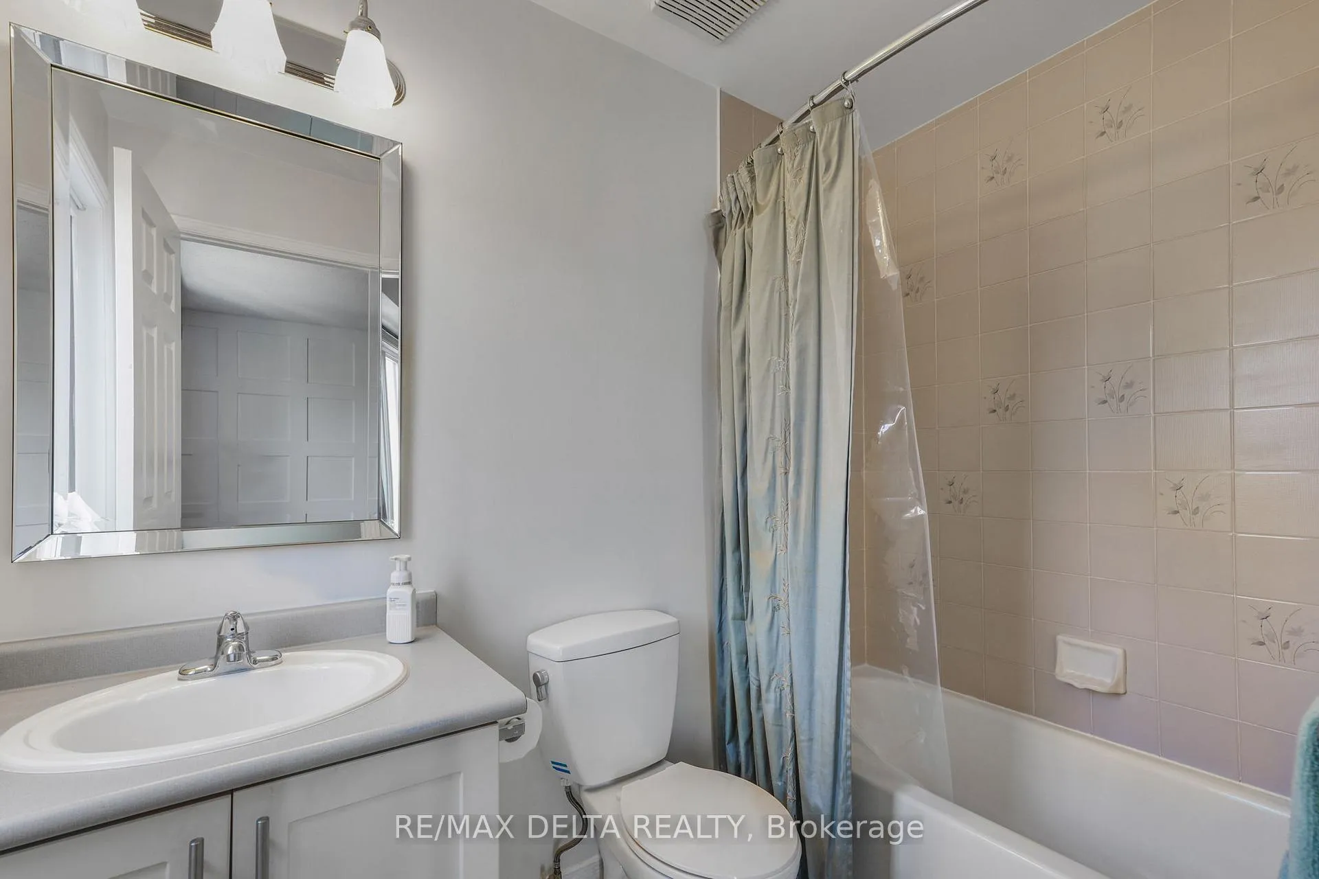 Photo 28 of 698 Brome Crescent, Ottawa, Fallingbrook/Ridgemount — HOMEH