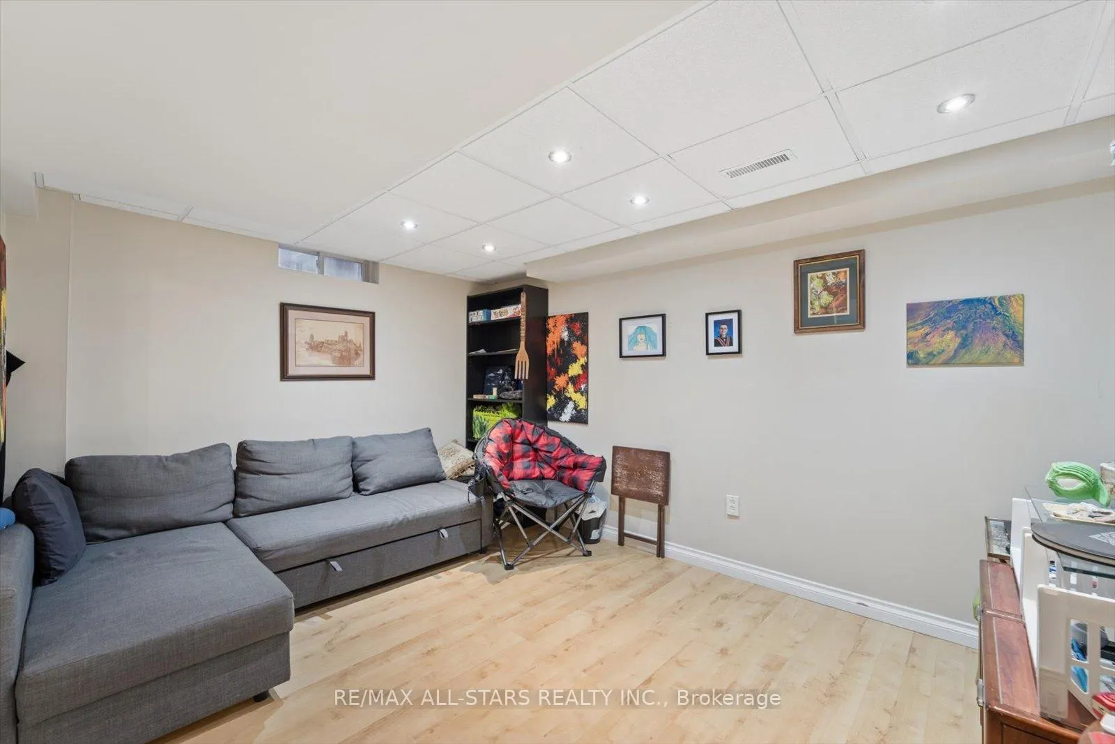 Photo 23 of 62 Reddenhurst Crescent, Georgina, Keswick South — HOMEH