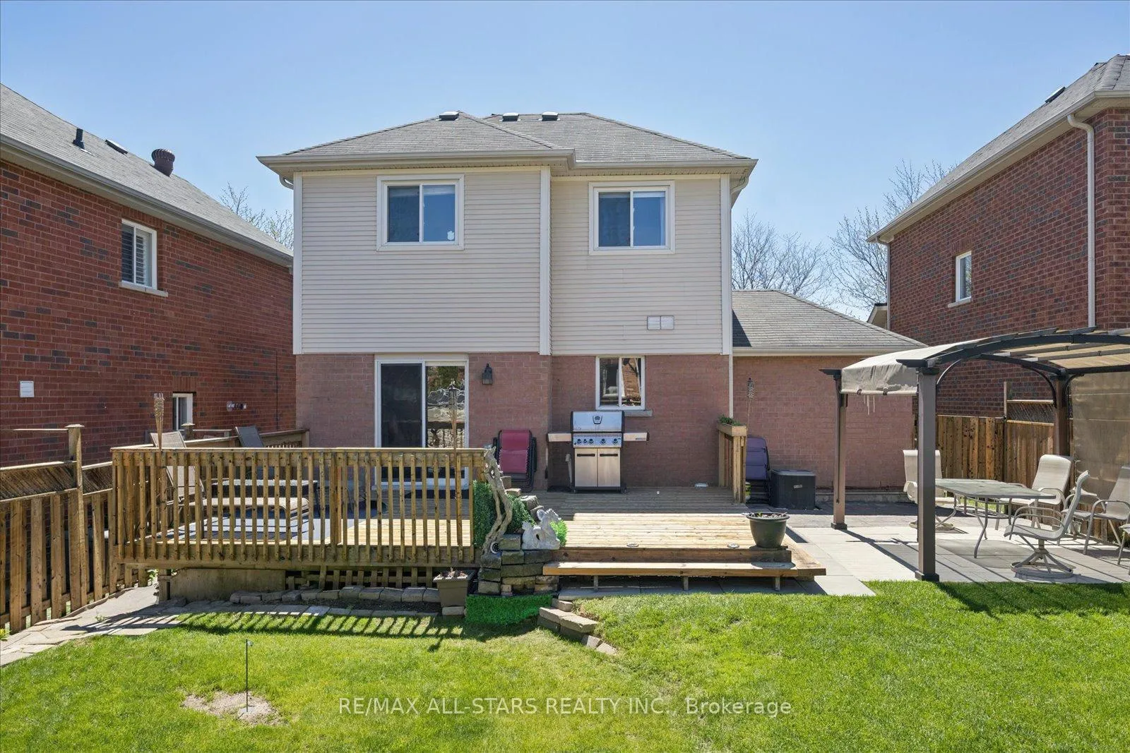 Photo 33 of 62 Reddenhurst Crescent, Georgina, Keswick South — HOMEH