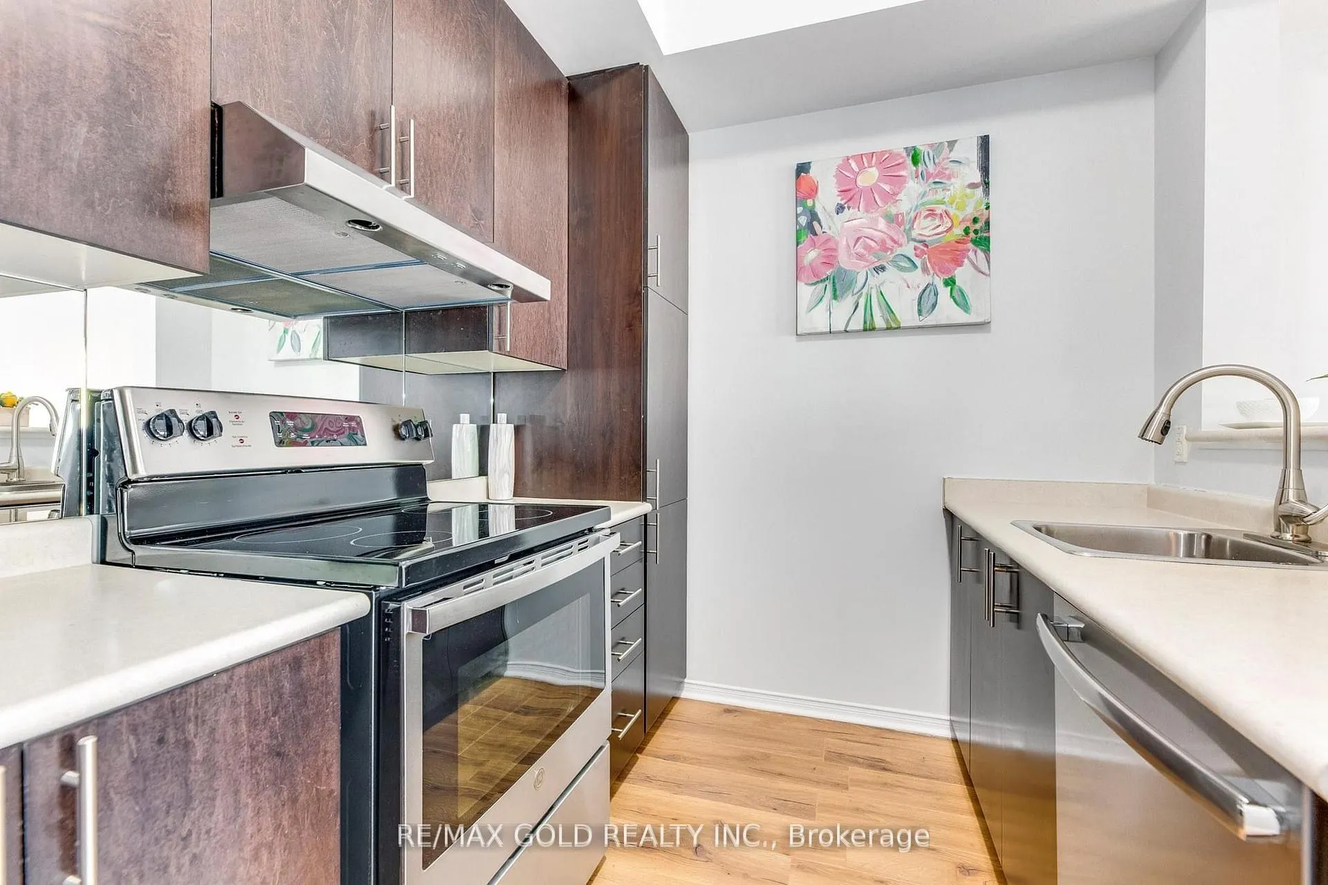 Photo 8 of Unit 88, 60 Fairwood Circle, Brampton, Sandringham-Wellington — HOMEH
