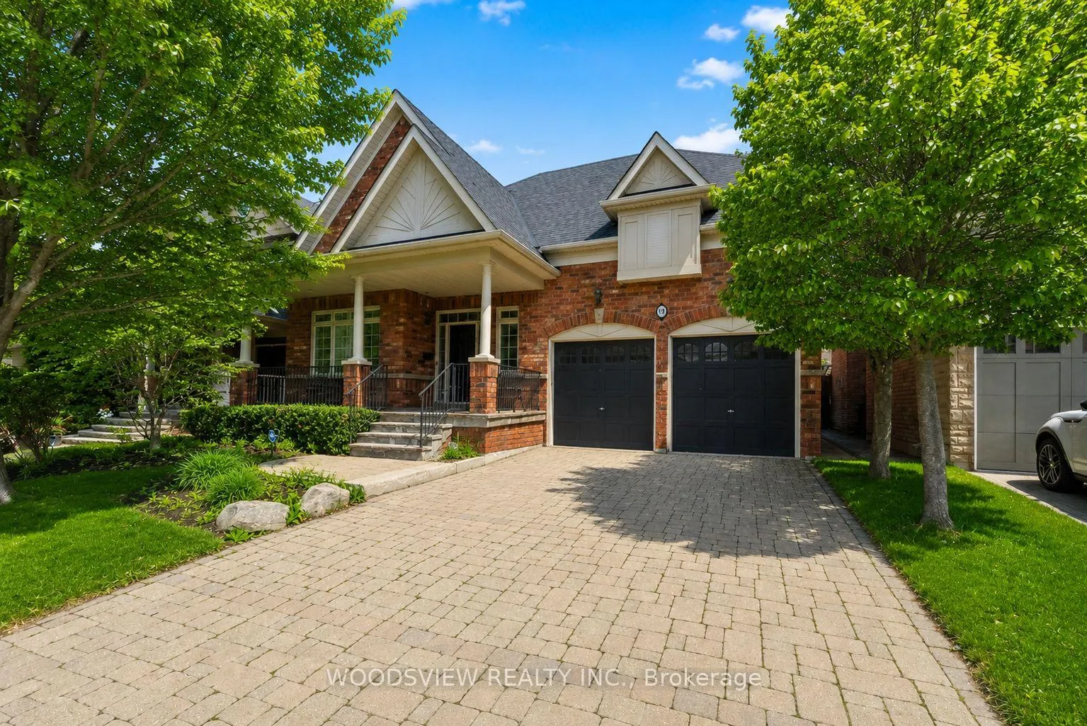 Photo 3 of 19 Weslock Crescent, Aurora, Bayview Northeast — HOMEH