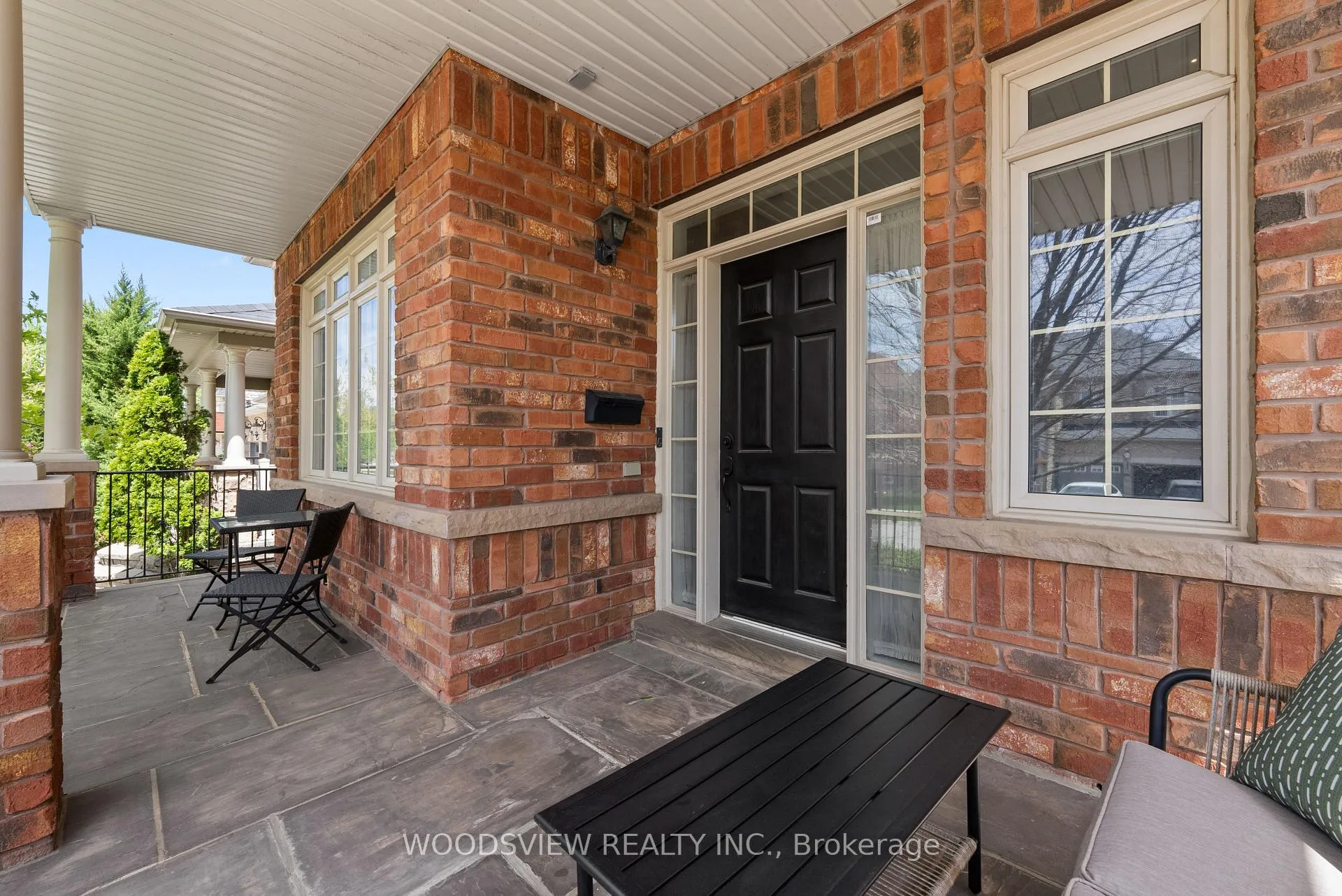 Photo 5 of 19 Weslock Crescent, Aurora, Bayview Northeast — HOMEH