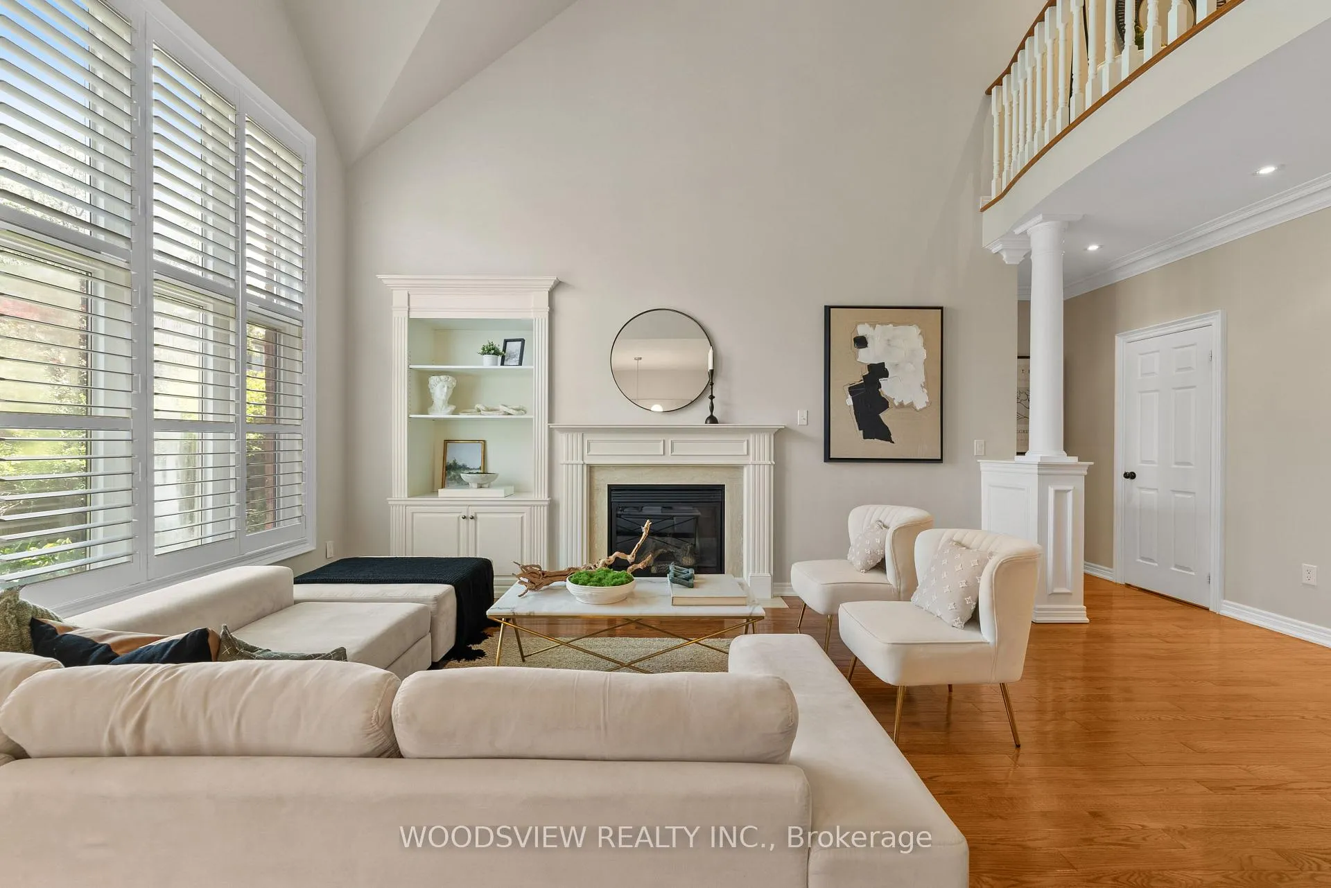 Photo 13 of 19 Weslock Crescent, Aurora, Bayview Northeast — HOMEH