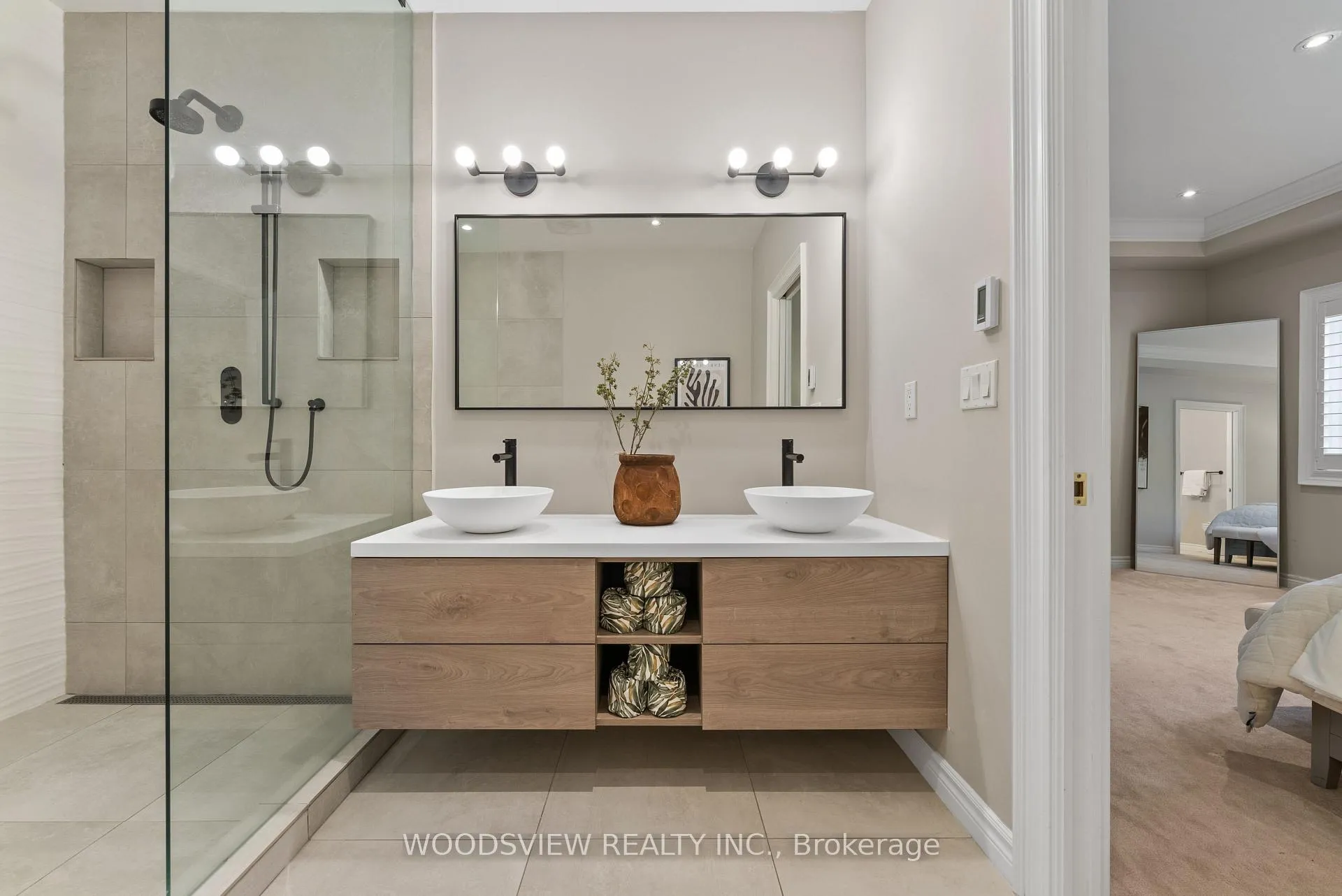 Photo 24 of 19 Weslock Crescent, Aurora, Bayview Northeast — HOMEH