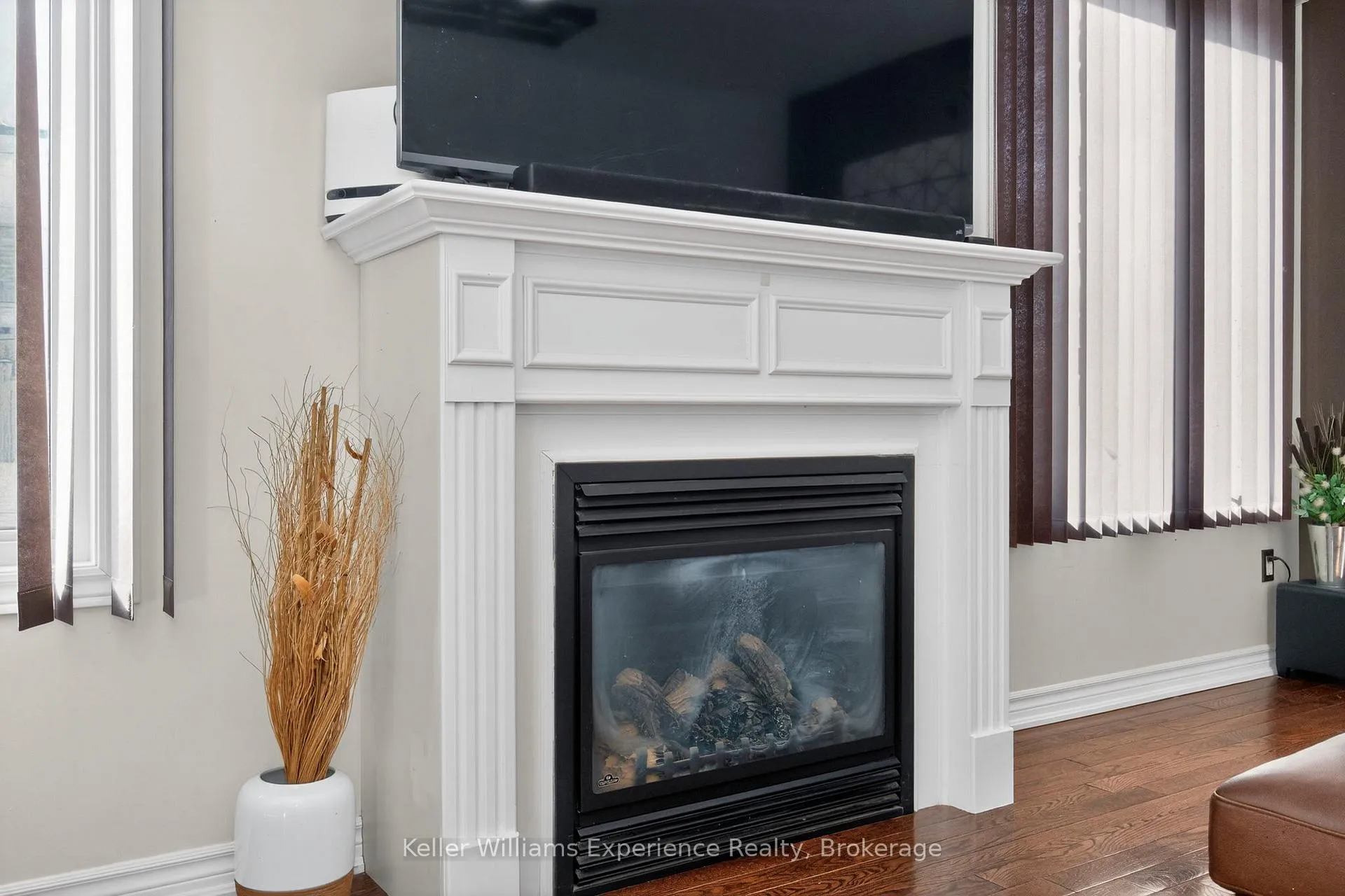 Photo 13 of 2090 Webster Boulevard, Innisfil, Alcona — HOMEH