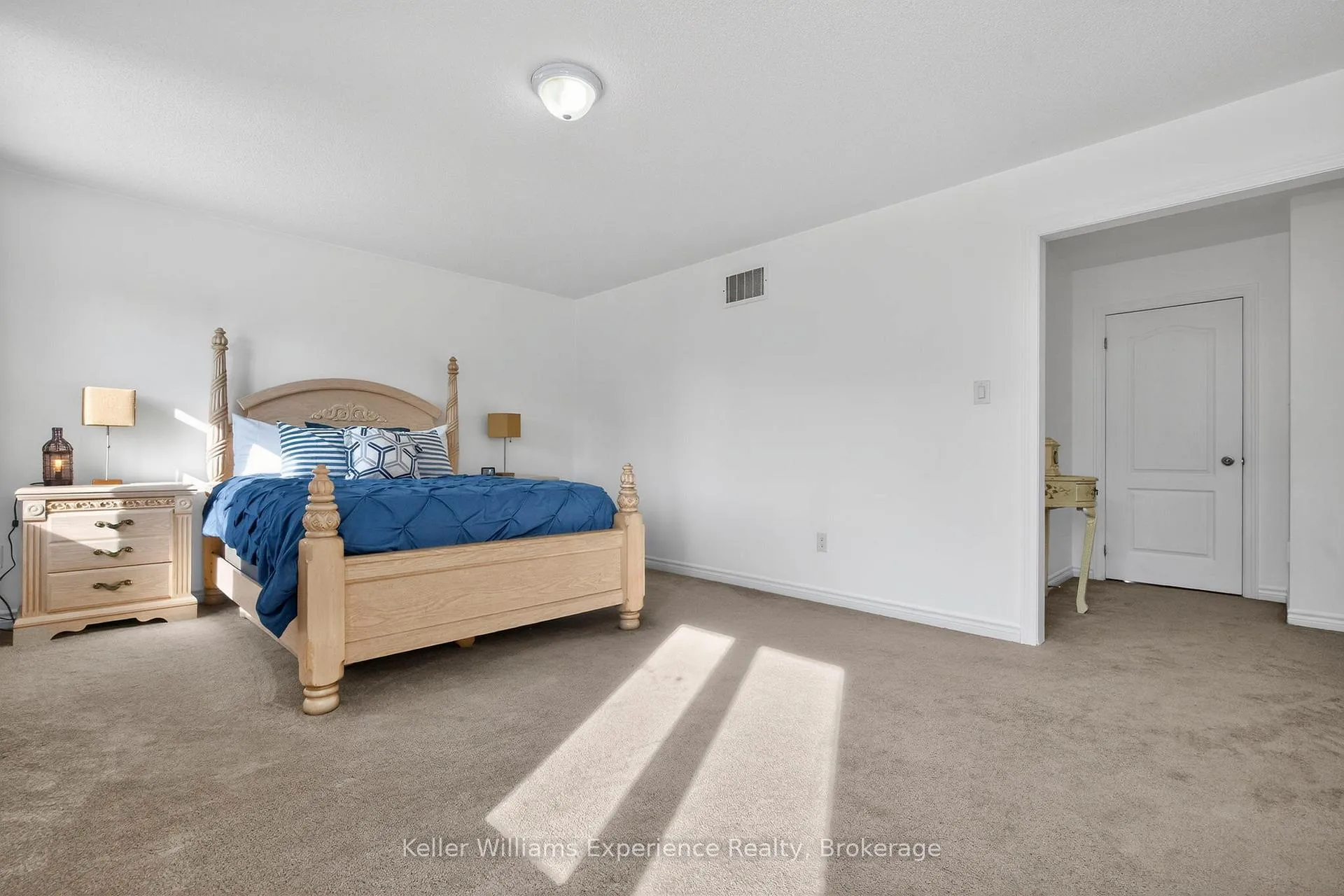 Photo 23 of 2090 Webster Boulevard, Innisfil, Alcona — HOMEH