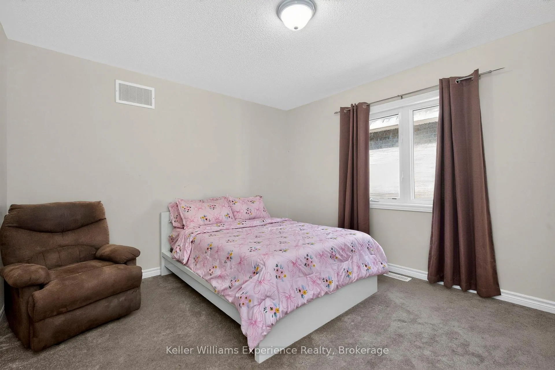 Photo 27 of 2090 Webster Boulevard, Innisfil, Alcona — HOMEH