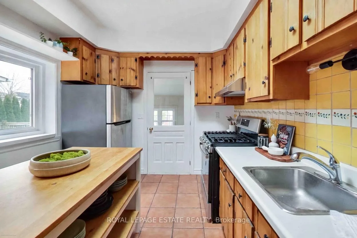 Photo 13 of 116 Hannaford Street, Toronto, East End-Danforth — HOMEH