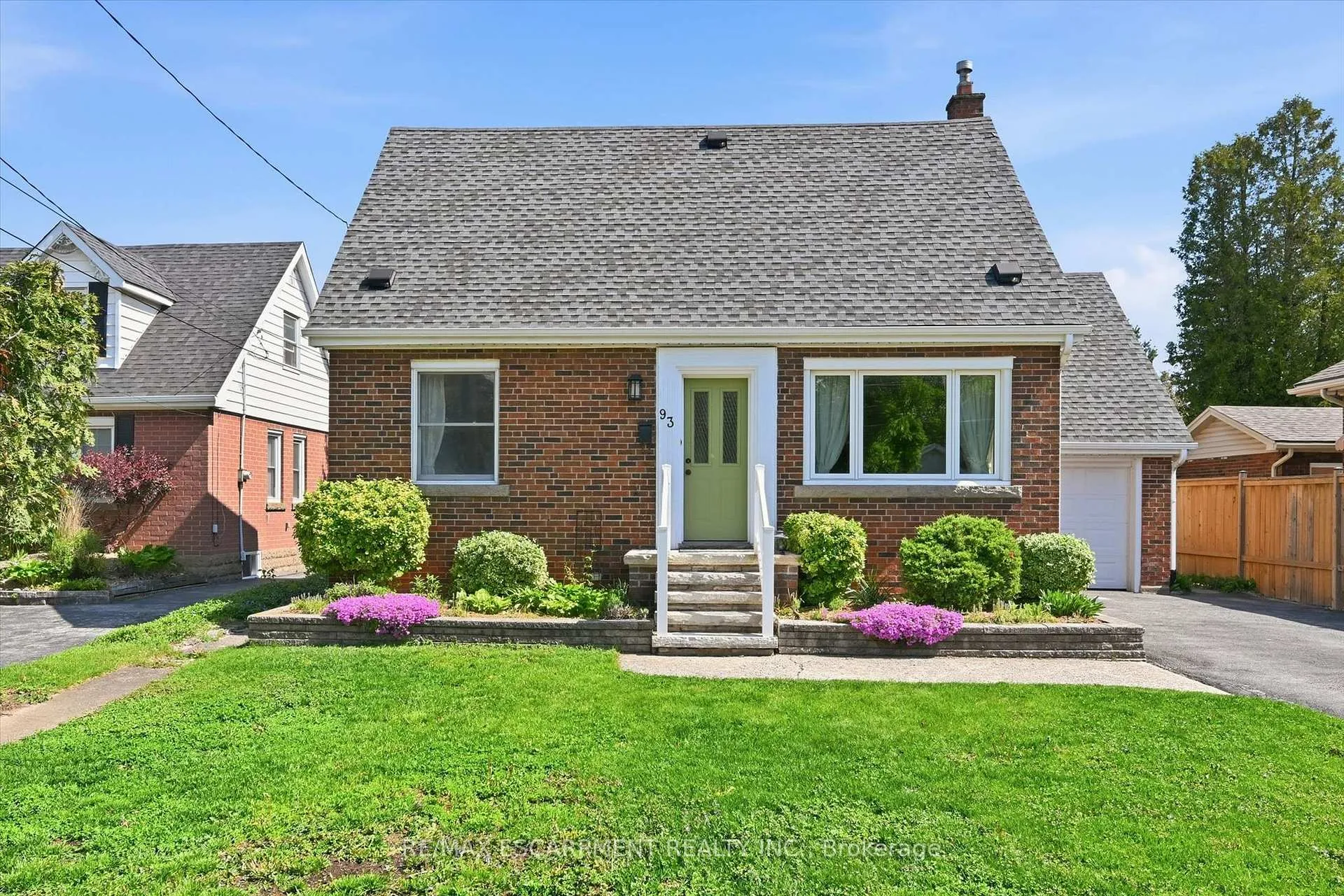Photo 1 of 93 Sunning Hill Avenue, Hamilton, Sunninghill — HOMEH